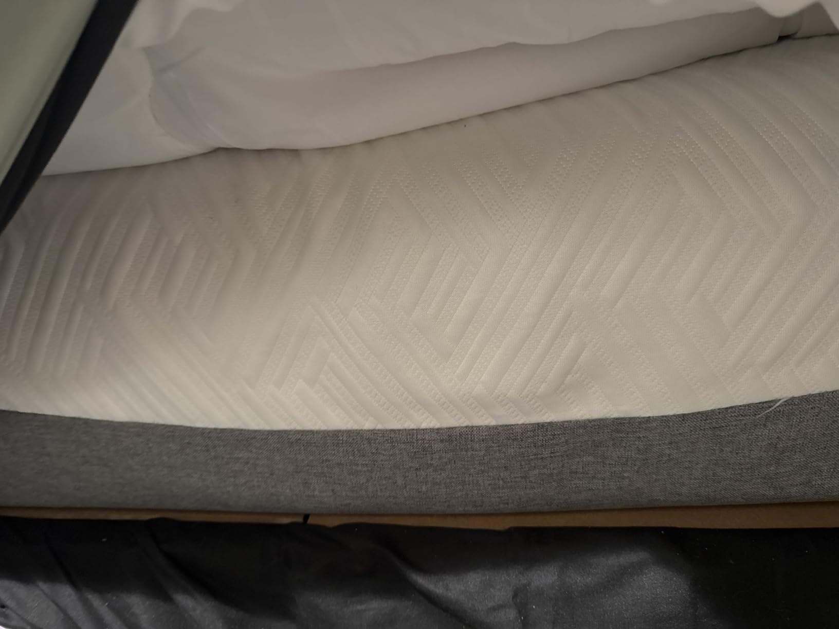 Novilla Bliss King Size Mattress, 12 Inch Gel Memory Foam King Mattress | Cool Night Sleep & Pressure Relief, Support Foam for Spine Alignment & Motion Isolating, Medium Plush Feel customer photo 1