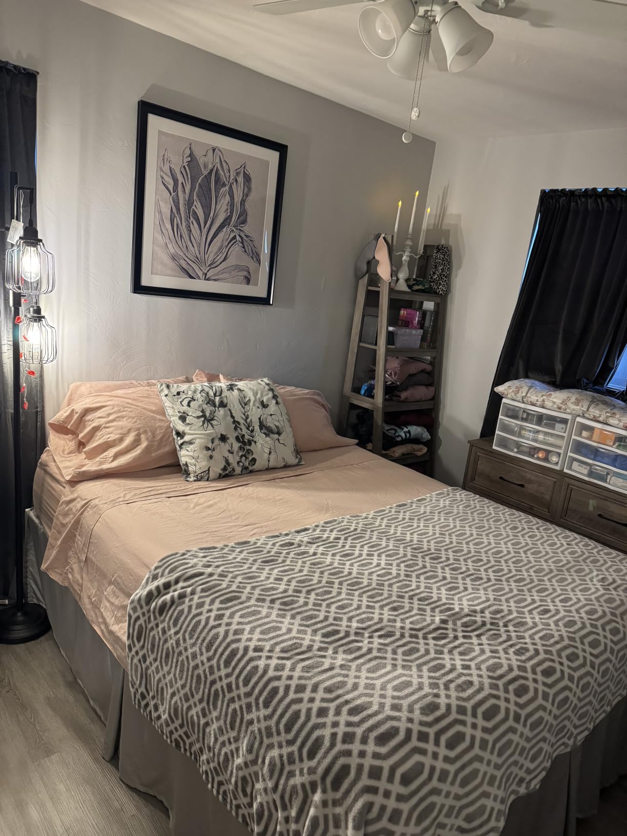 Best Price Mattress King Size Black Metal Bed Frame with 18 Inch Style customer photo 2
