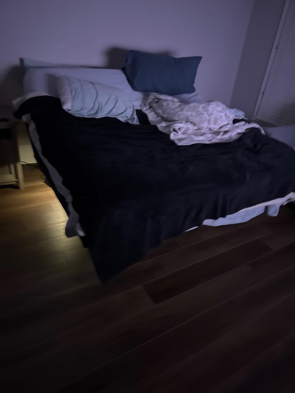 Nestl King Adjustable Bed Frame with Massage and Wireless Remote, Electric Base with Head and Foot Incline, Zero Gravity, USB Ports, Under Bed LED, No Box Spring Needed customer photo 1