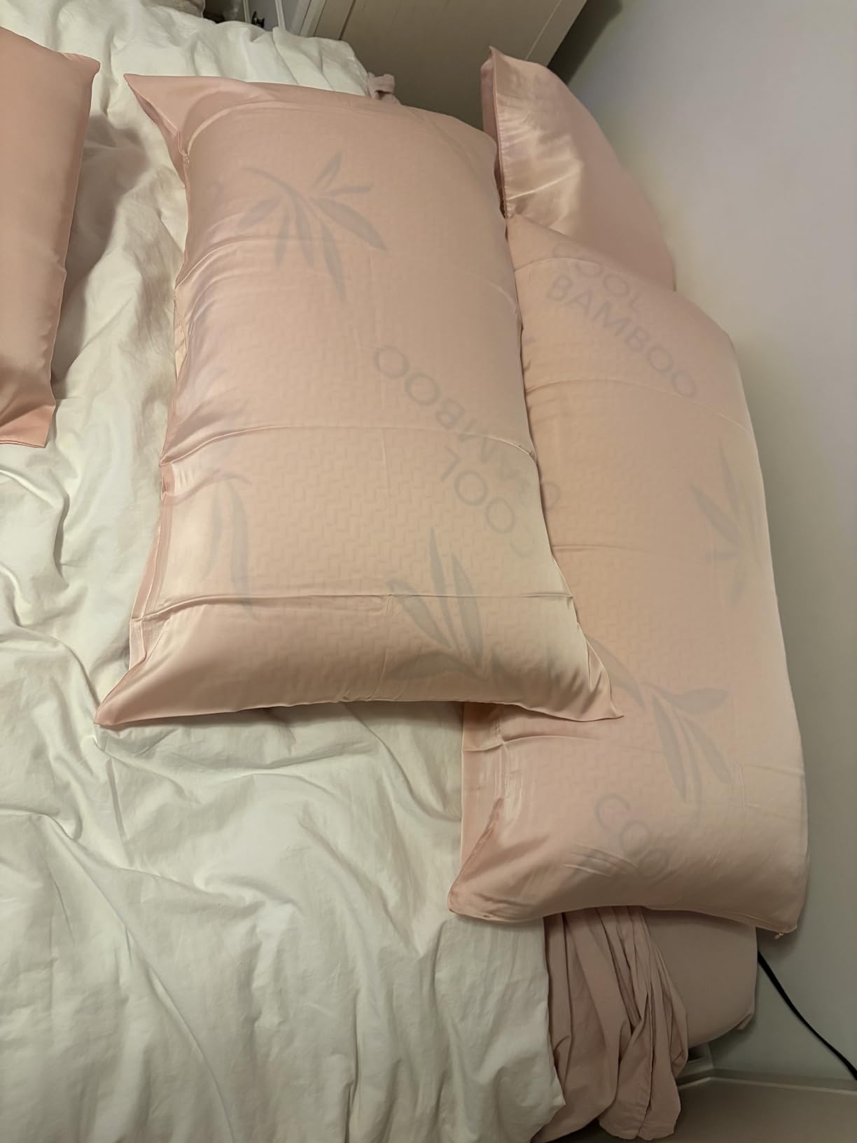 2 Pack King Size Pillows for Sleeping, Cooling Shredded Memory Foam Adjustable Bed Pillow with Removable/Washable Cover (King 2 Pack) customer photo 1