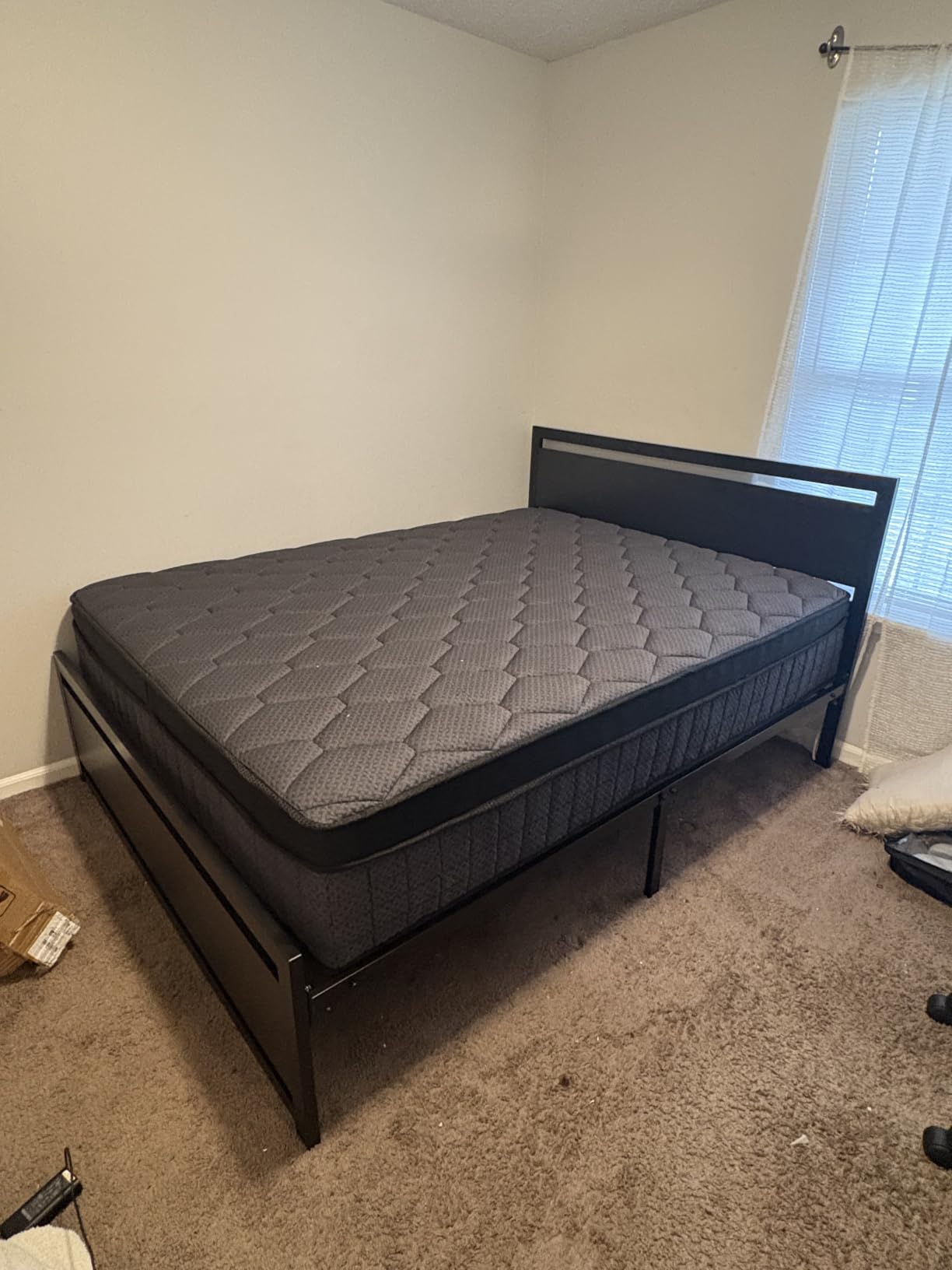SHA CERLIN Heavy Duty Queen Size Bed Frame with Modern Headboard, Black customer photo 1