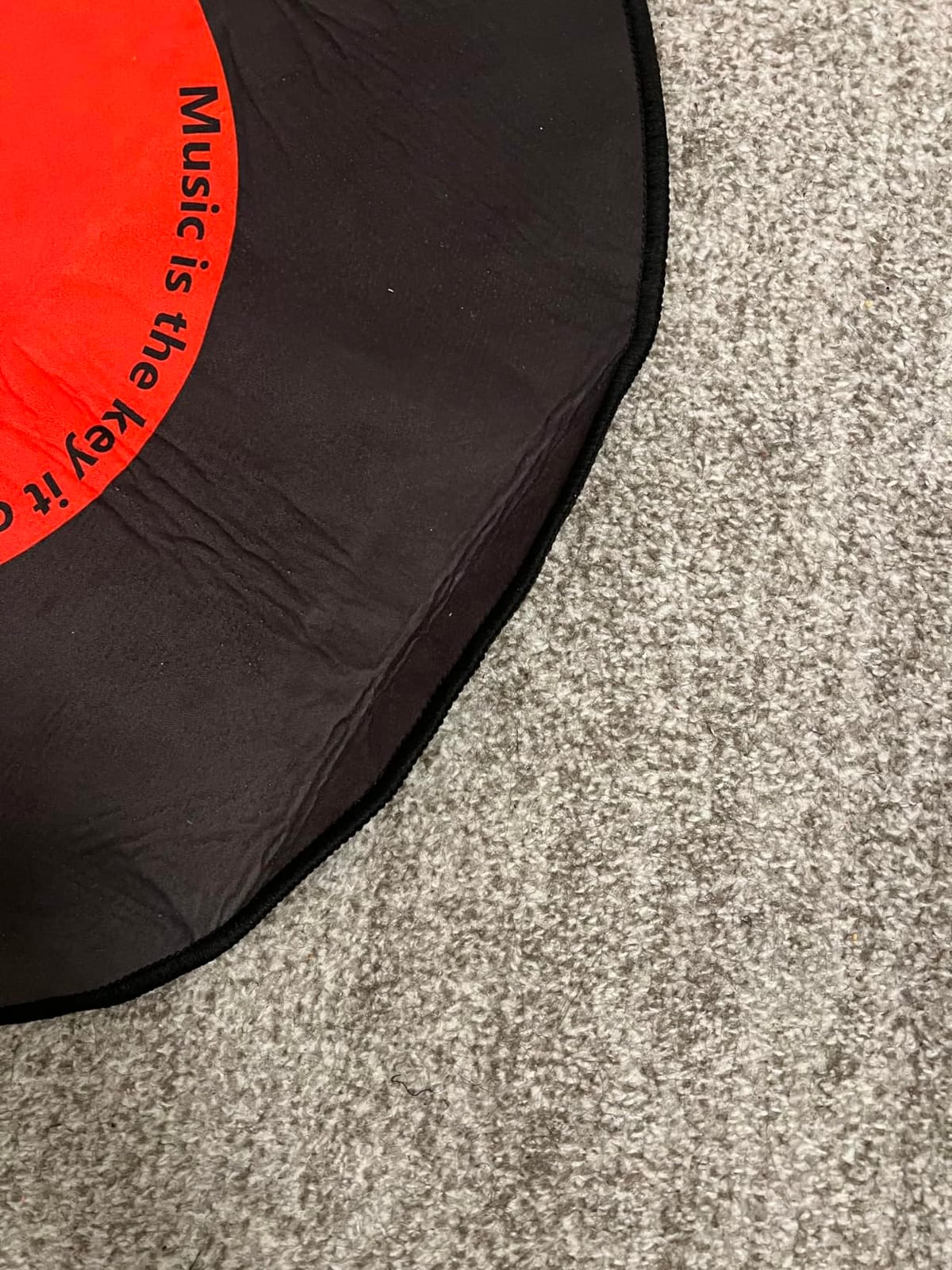 Aomesinc Round Vinyl Record Area Rug, Non-Slip Floor Mat,120X120cm customer photo 1