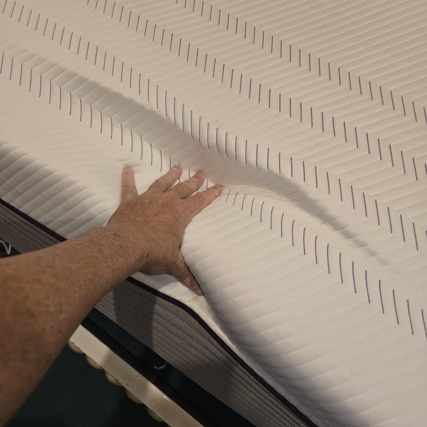 Purple Plus Mattress, King, 11 Inch Cooling Mattress, 2 Inch GelFlex Grid customer photo 1