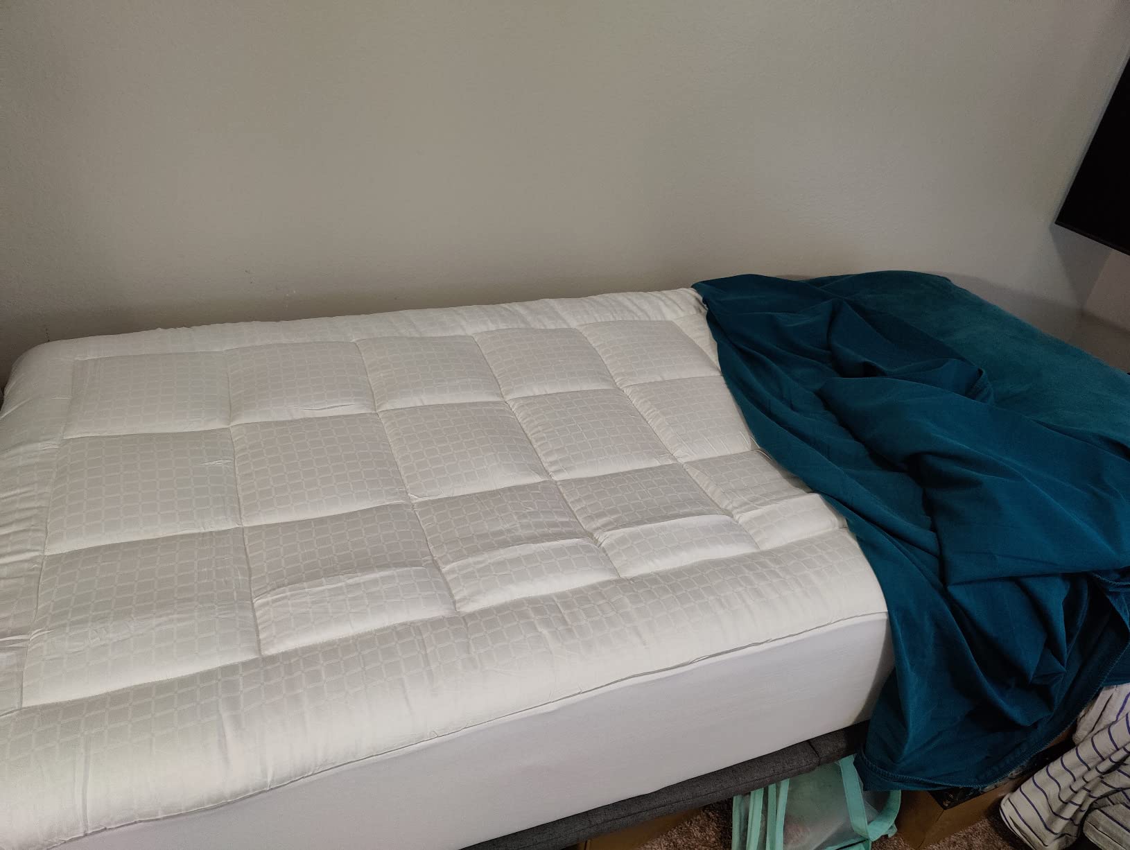 Serta ComfortSure Quilted Cotton Pillowtop Mattress Pad, Queen customer photo 1
