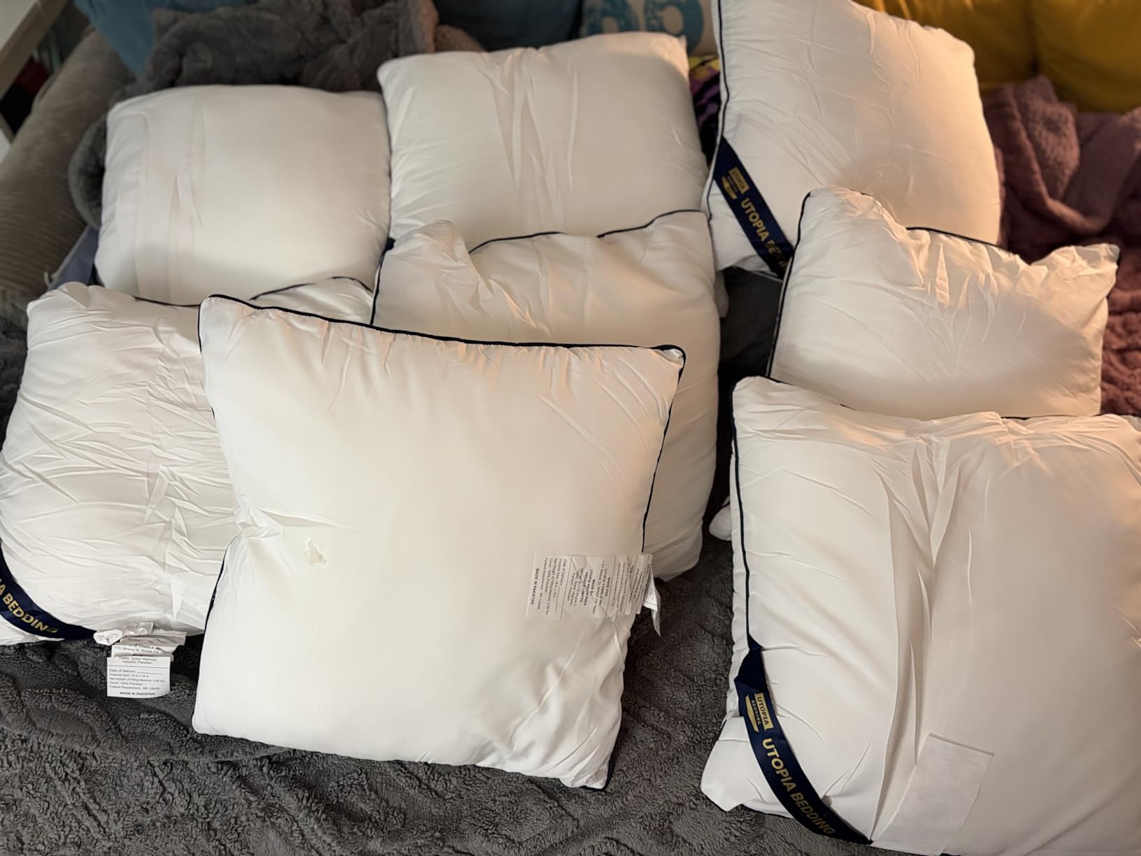 Utopia Bedding 18x18 Throw Pillow Inserts, Decorative Pillows, Pack of 4 | Piping Throw Pillows, Plush & Supportive, Aesthetic Cushion Sham Stuffer for Sofa, Office, Couch & Bed, Set of 4, White customer photo 1