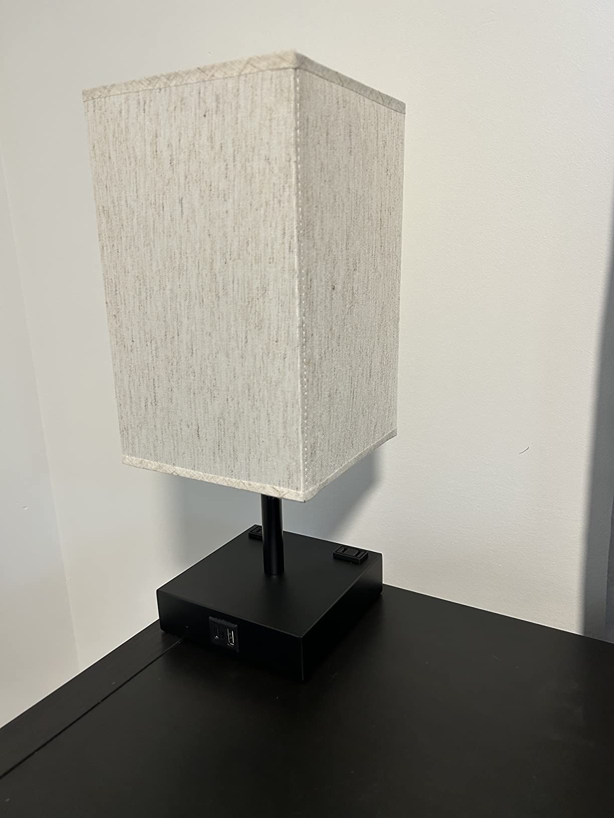 Bedside Table Lamps Set of 2 - Touch Nightstand Lamp for Bedroom with USB C+A Charging Ports & AC Outlets, 3-Way Dimmable Desk Lamp Grey Fabric Shade for Bedroom Living Room, Office(Bulb Included) customer photo 2