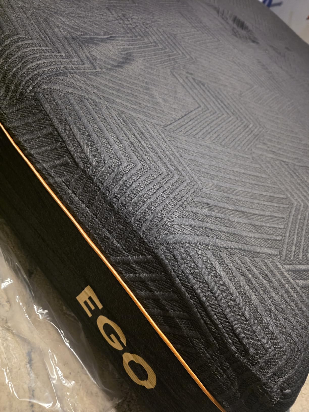 EGOHOME King 14 inch Memory Foam Mattress for Back Pain Relief Medium Firm customer photo 1