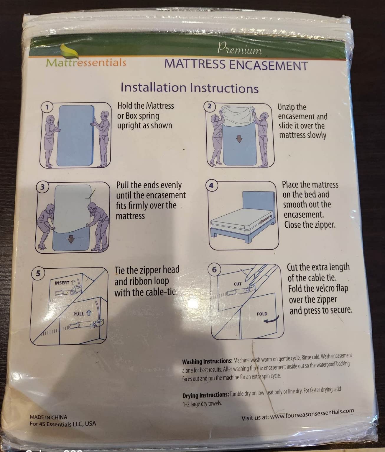Zippered Queen Mattress Protector (14