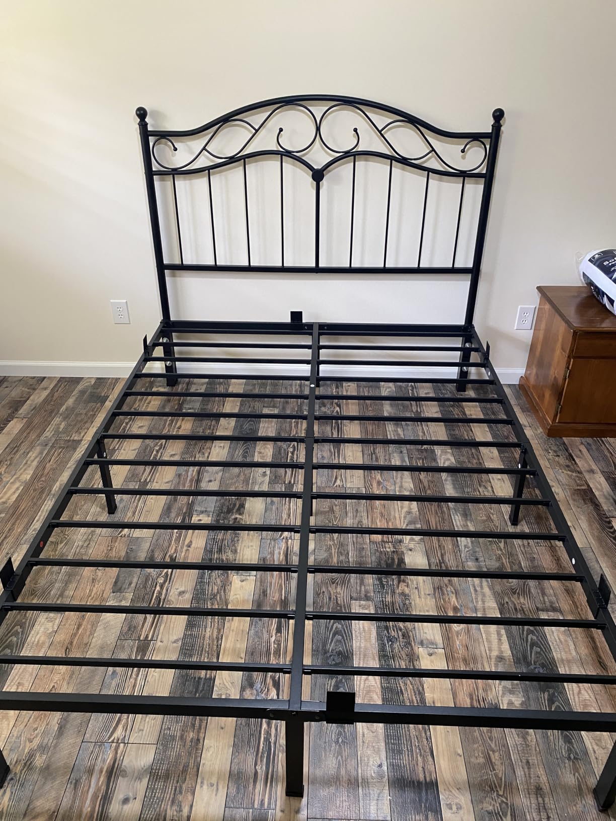 ROIL 14 Inch Twin Bed Frame with Rounded Corner & 4 Mattress Baffles customer photo 1