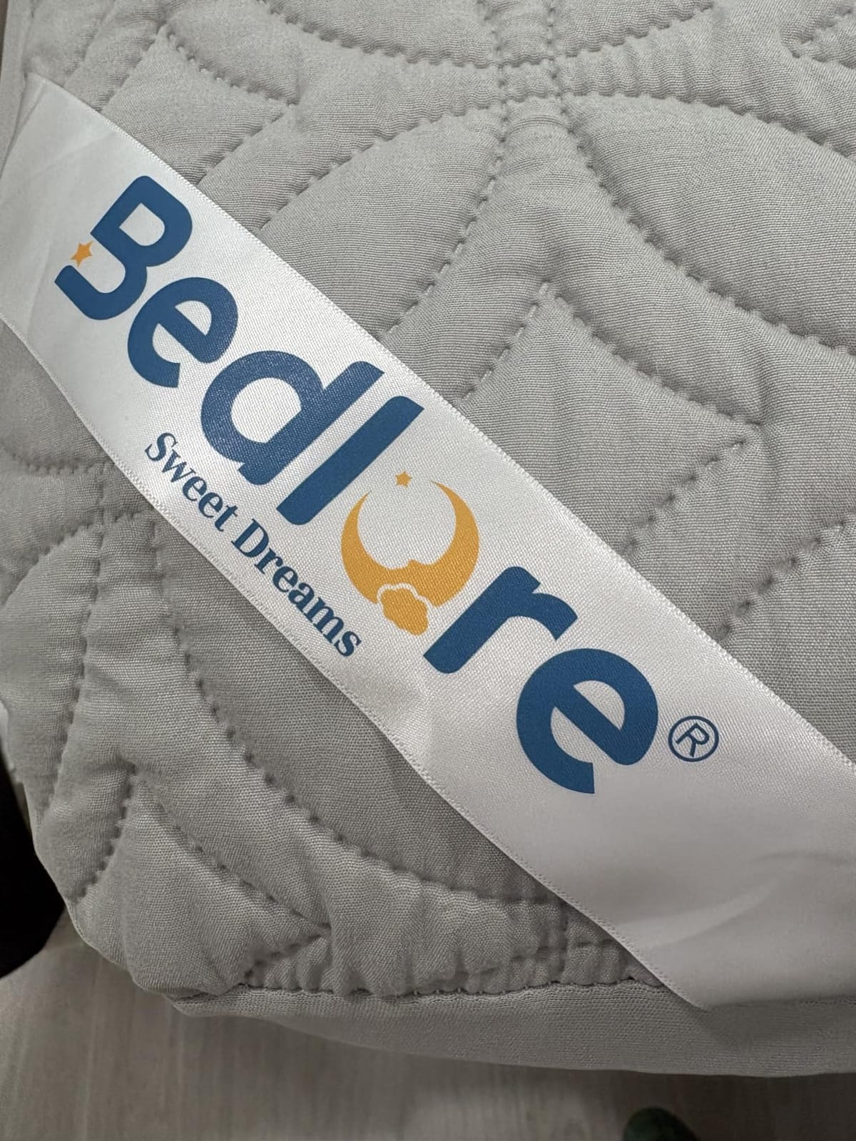 BEDLORE Waterproof Mattress Protector, Queen Size Mattress Pad Noiseless customer photo 1