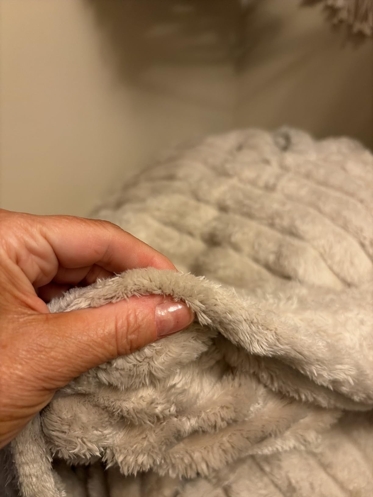 Bedsure Soft Beige Throw Blanket for Couch Decor Gifts 50
