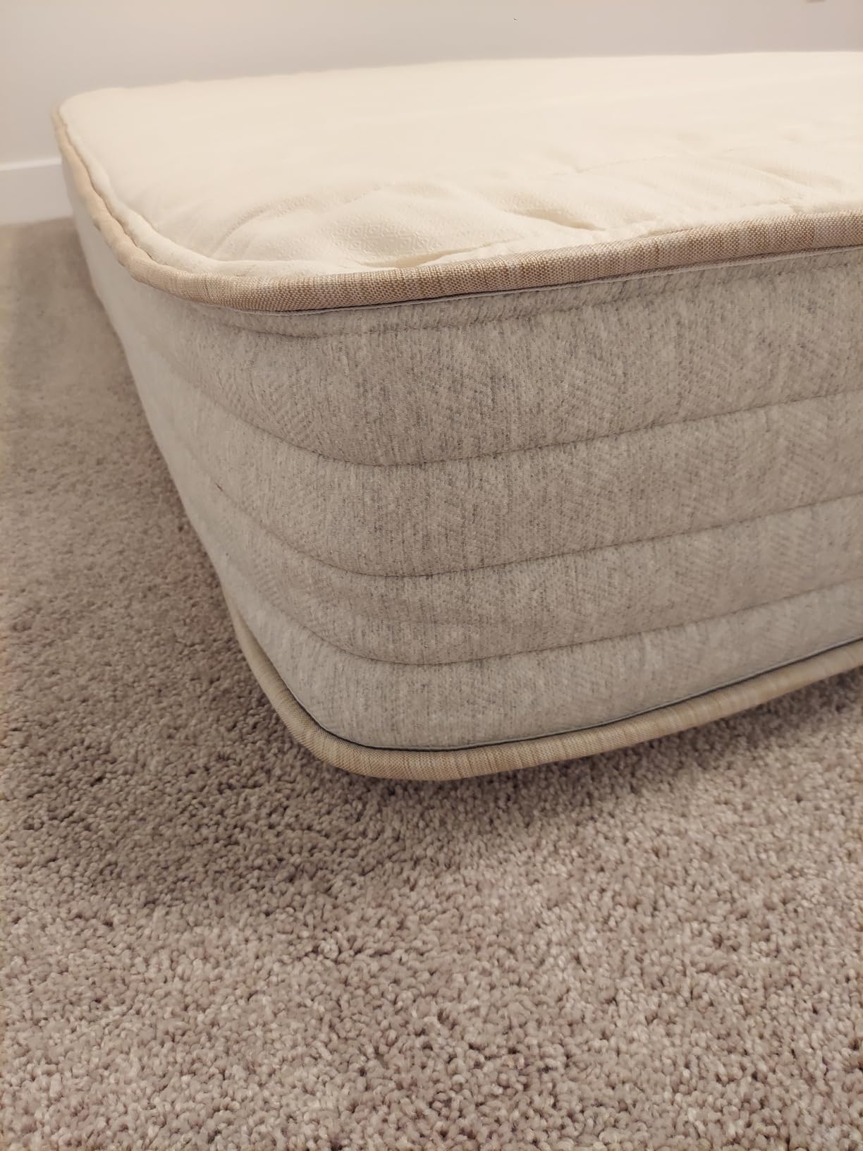 Ethical Mattress Co 10-inch Organic Hybrid Mattress, Non Toxic, Queen customer photo 2