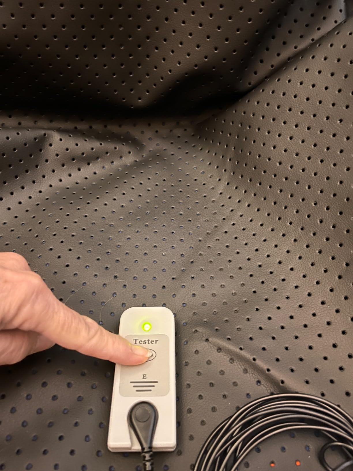 Grounding Mat for Bed, Grounding Mattress Cover for Improving Sleep, Sleep Pad, Earth Mat Carbon Leatherette Therapy (27