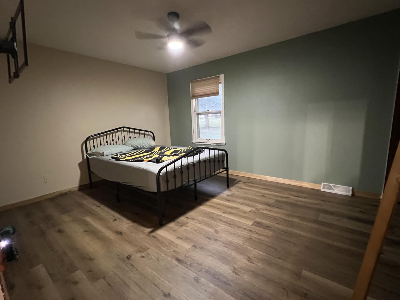 Swbvs Queen Mattress 12 Inch, Hybrid Mattress Queen Size, Bed Matress in a Box, Pressure Relief & Fiberglass Free customer photo 1