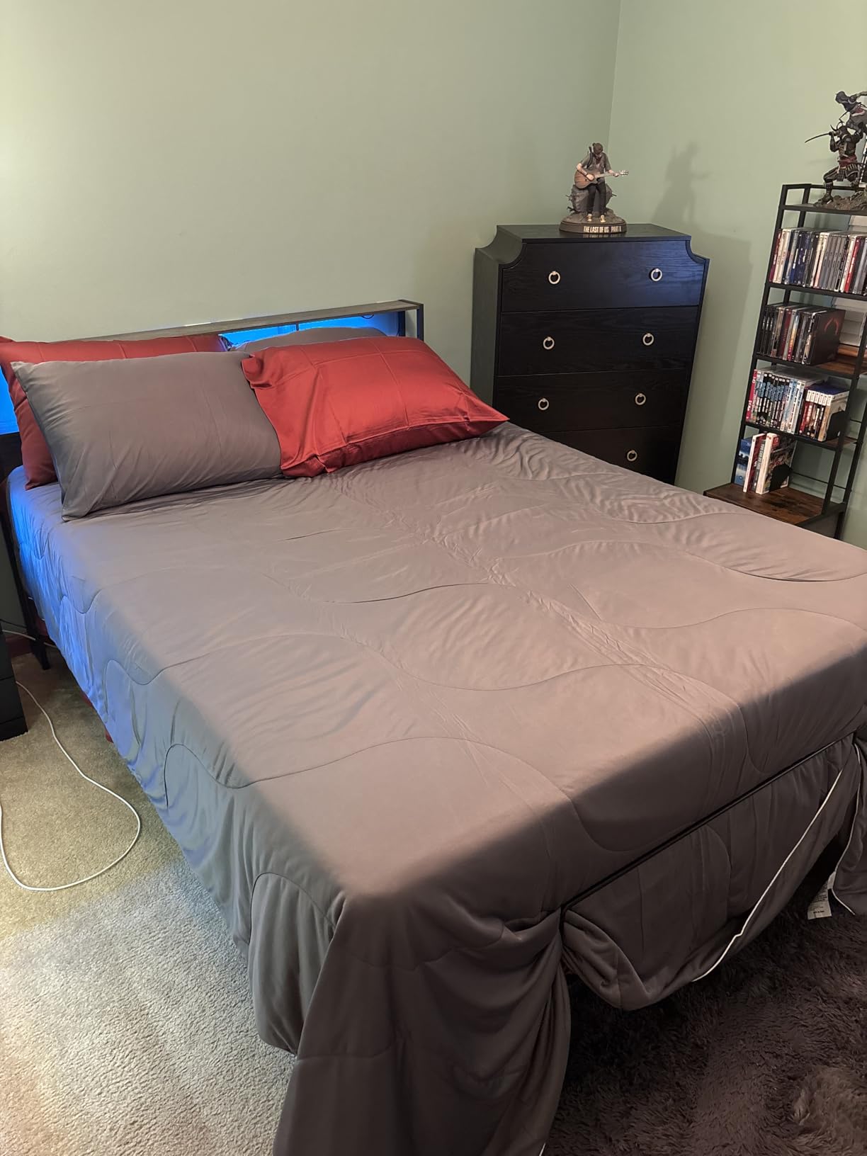 Tami Tami T600 Adjustable Bed Frame Split King Size with Remote & Massage - Syncable Electric Beds Bases, Zero Gravity, Dual Side USB, Nightlight, Quiet Motor, 5 Min Easy Assembly customer photo 2