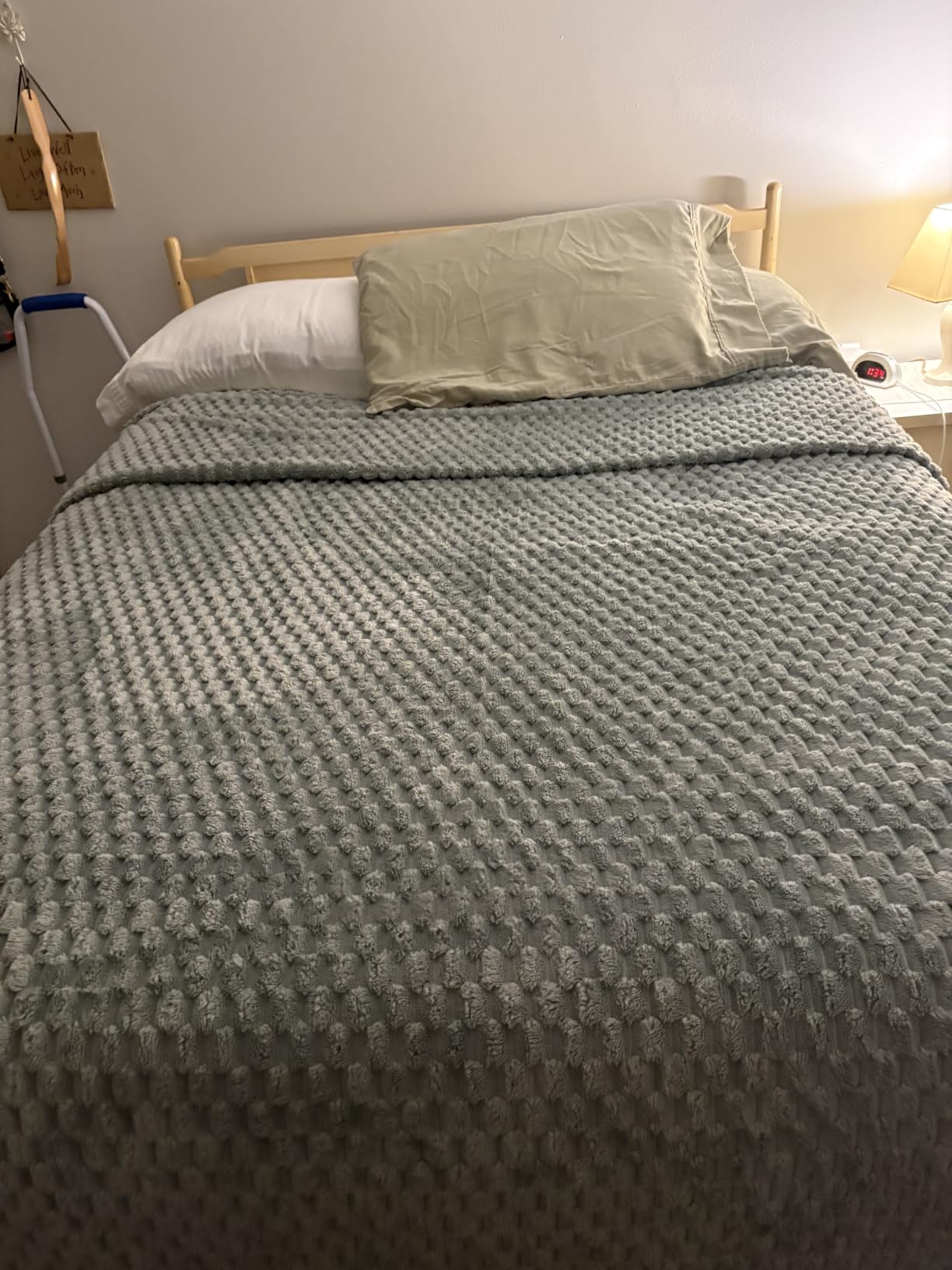 PHF Soft Cozy Fleece Blanket Queen, 340GSM Lightweight Warmth, Dark Grey customer photo 1