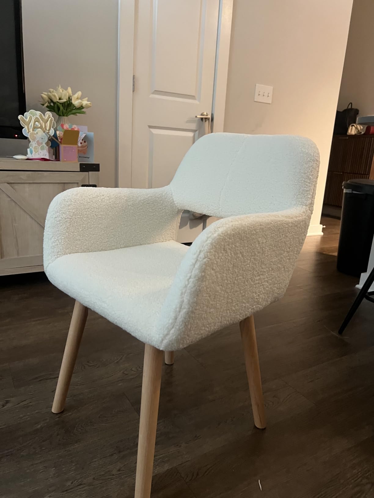 Desk Chair No Wheels Vanity Chair Makeup Chair Comfy Accent Chair for Living Dining Room Bedroom Home Office Mid Century Modern Upholstered Armchair Sofa with Wood Legs (Wool White, 1) customer photo 2