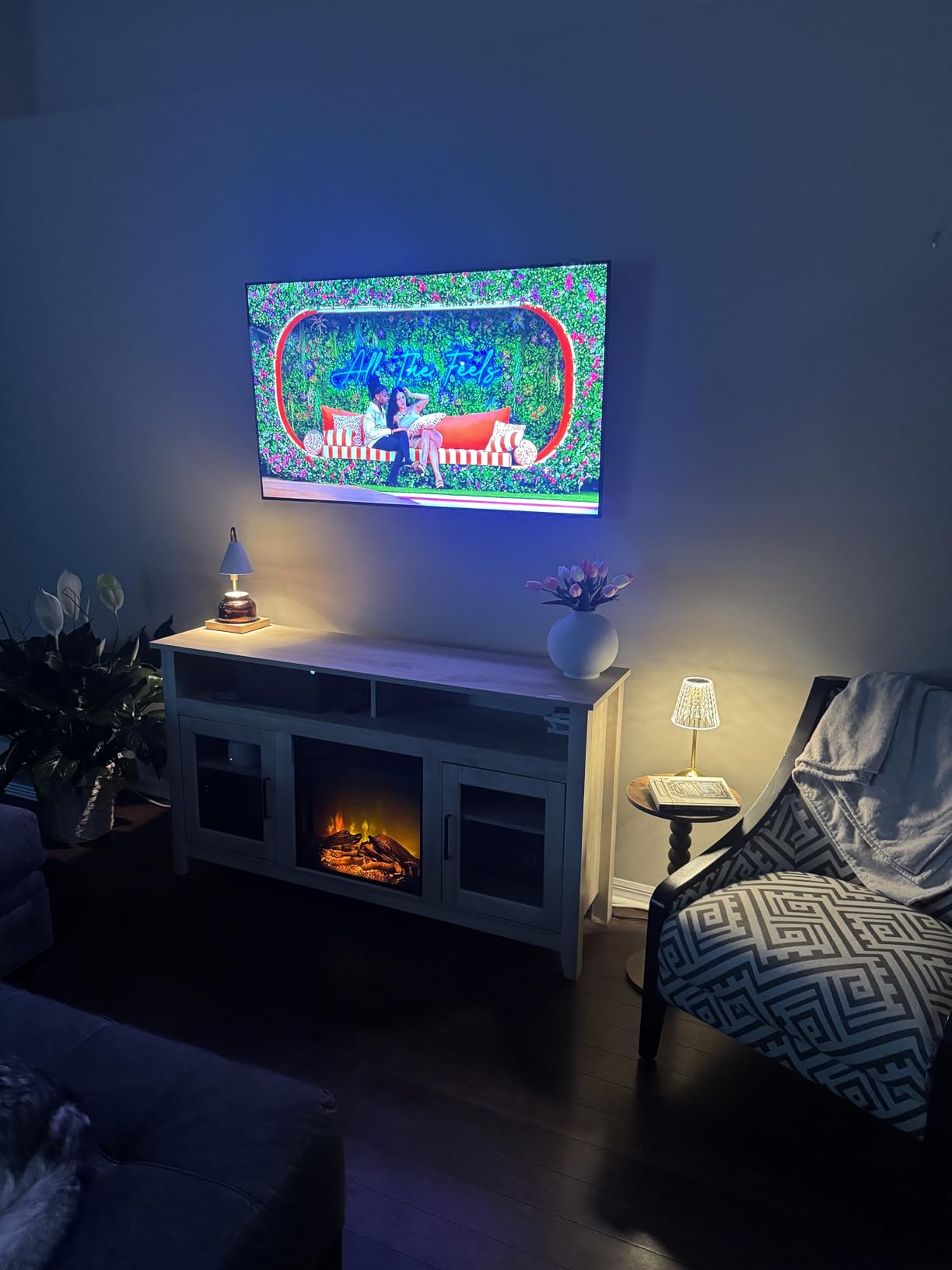 Cordless Touch Table Lamp, Classic Edition Rechargeable Small Desk Lamp customer photo 1