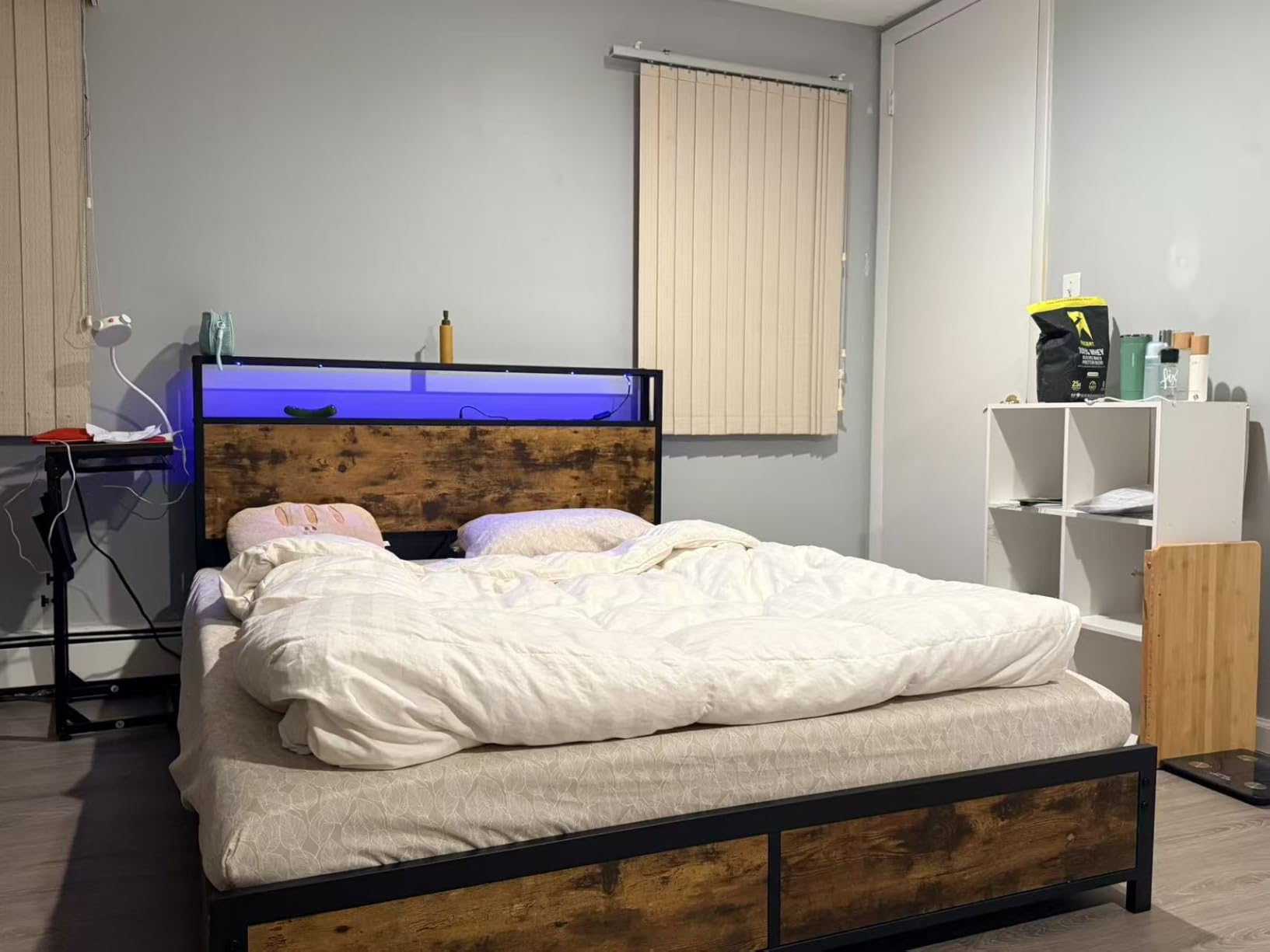 Lifezone Queen Bed Frame with 2-Tier Storage Headboard, Metal Platform Bed Frame with 4 Storage Drawers, Built in Charging Station & LED, Noise-Free/Metal Support/No Box Spring Needed, Vintage Brown customer photo 2