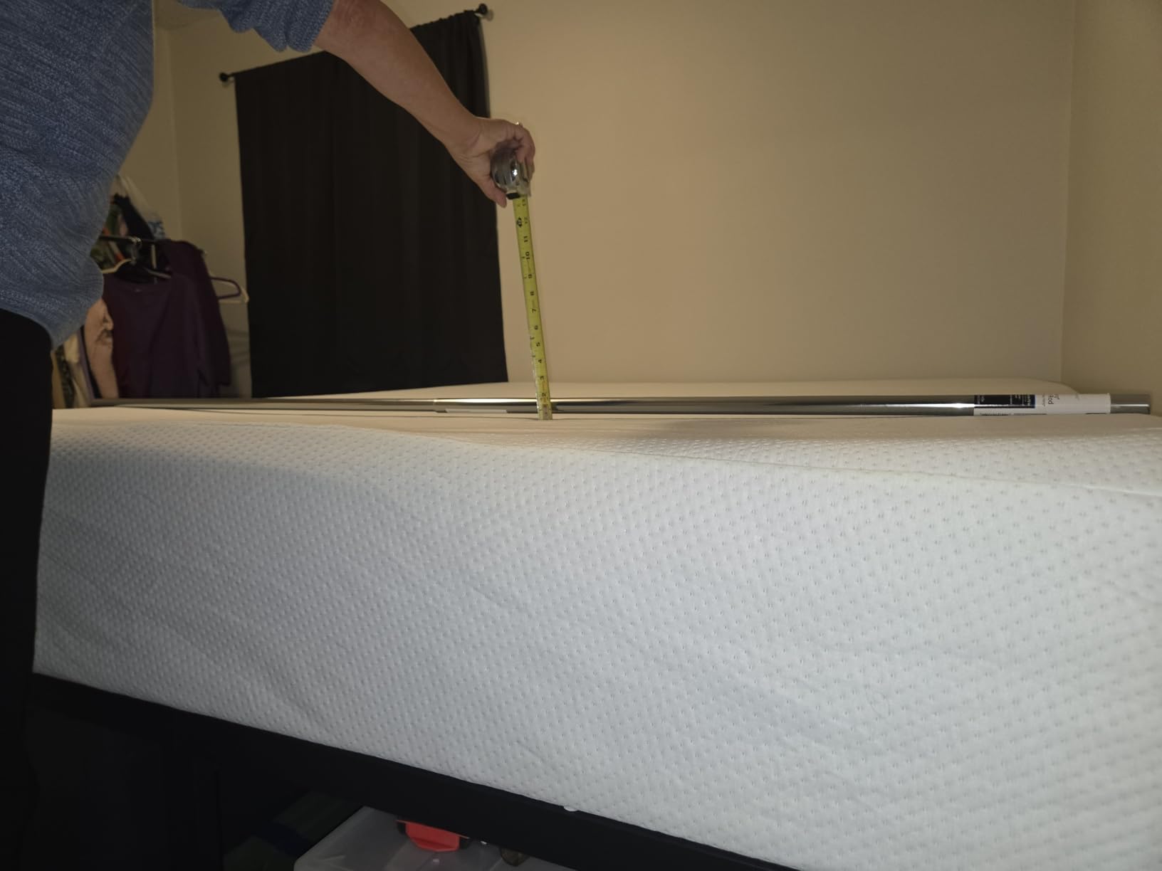 Zinus 12 Inch Queen Green Tea Memory Foam Mattress, Medium Firm Feel customer photo 1