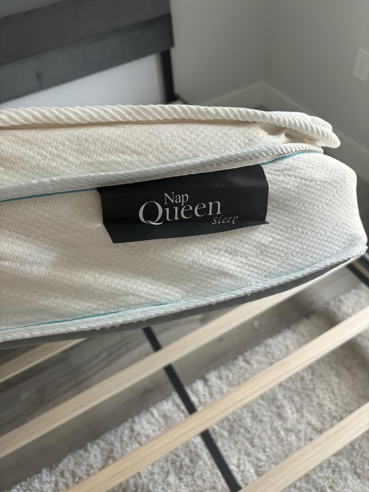 Zinus 6 Inch Queen Green Tea Memory Foam Mattress, Medium Firm Feel customer photo 1