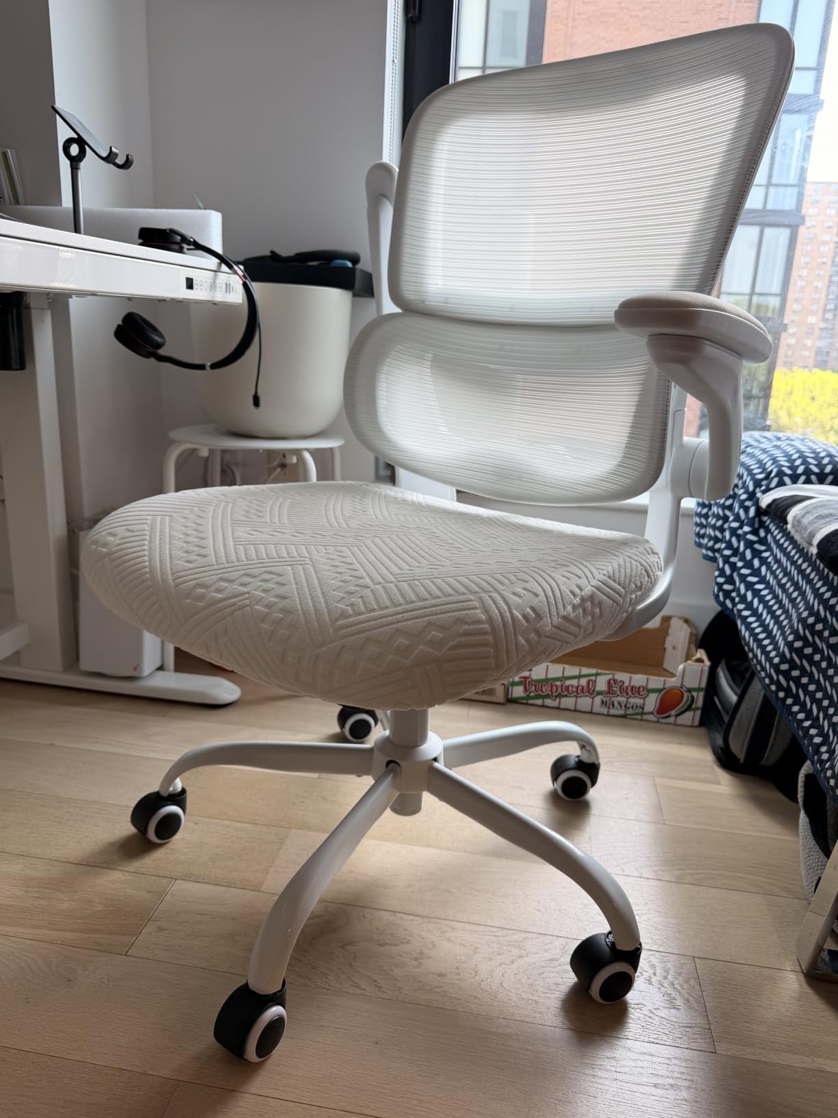 TRALT Office Chair - Ergonomic Desk Chair with Adjustable Lumbar Support, Mesh Computer Chair, Executive Chairs for Home Office Comfortable Lumbar Support (Black) customer photo 1