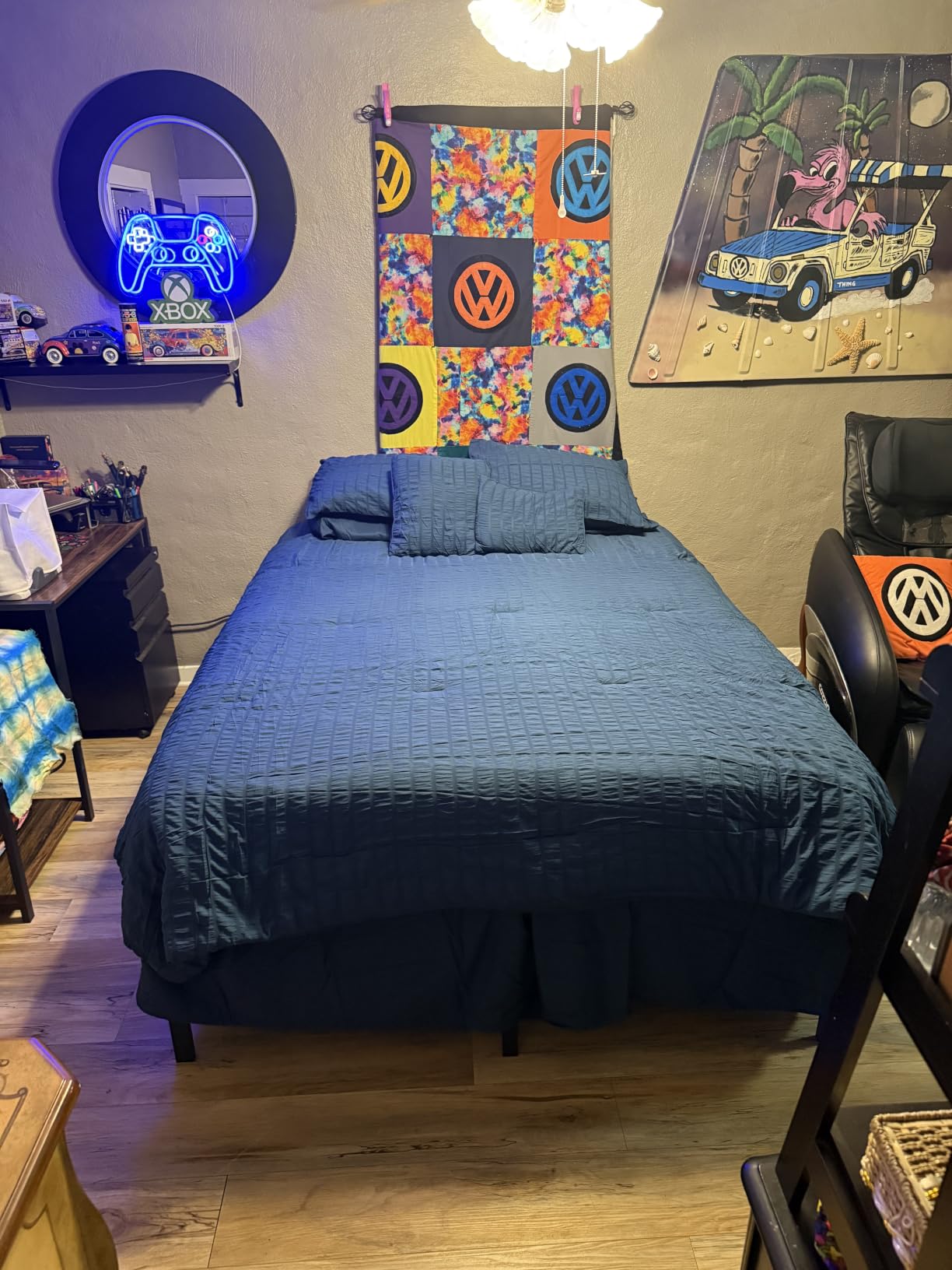 HLIPHA Metal Platform Bed Frame 18 Inch Tall,No Box Spring Needed,King Size Bed with Heavy Duty Strong Support Slats,Easy to Assemble,Black customer photo 2