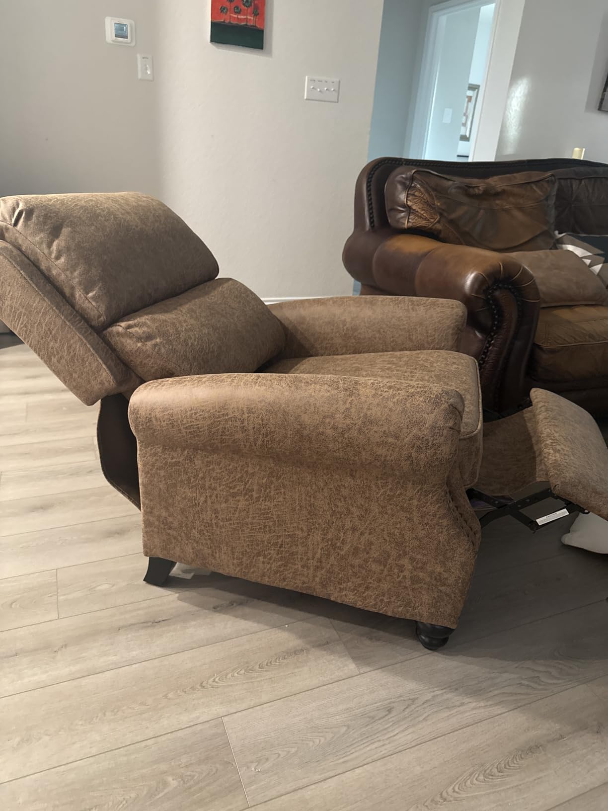 CANMOV Pushback Recliner Chair Faux Leather Armchair Push Back Recliner with Rivet Decoration Single Sofa Accent Chair for Living Room, Reddish Brown customer photo 2