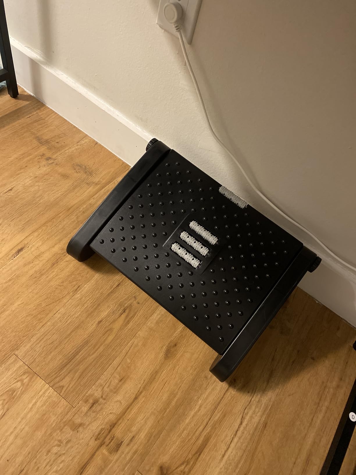 CasaZenith Foot Rest, Six Heights Adjustable Foot Rest Under Desk at Work | Ergonomic Foot Stool for Under Office Desk, Under Desk Footrest with Foot Massage Roller, Chair Footrest for Leg Rest - Black customer photo 2