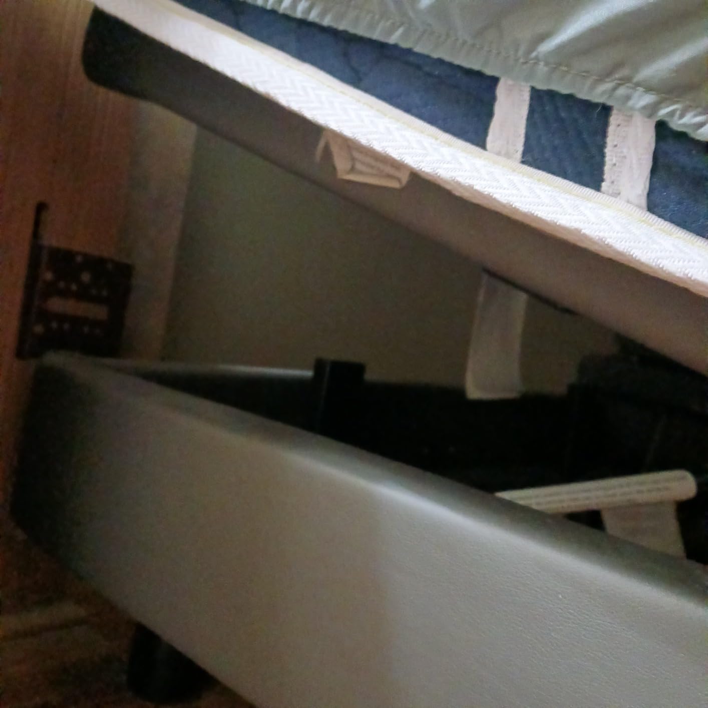 Coolvie Twin Mattress 14 Inch, Hybrid Twin Bed Mattress for Heavy People customer photo 2