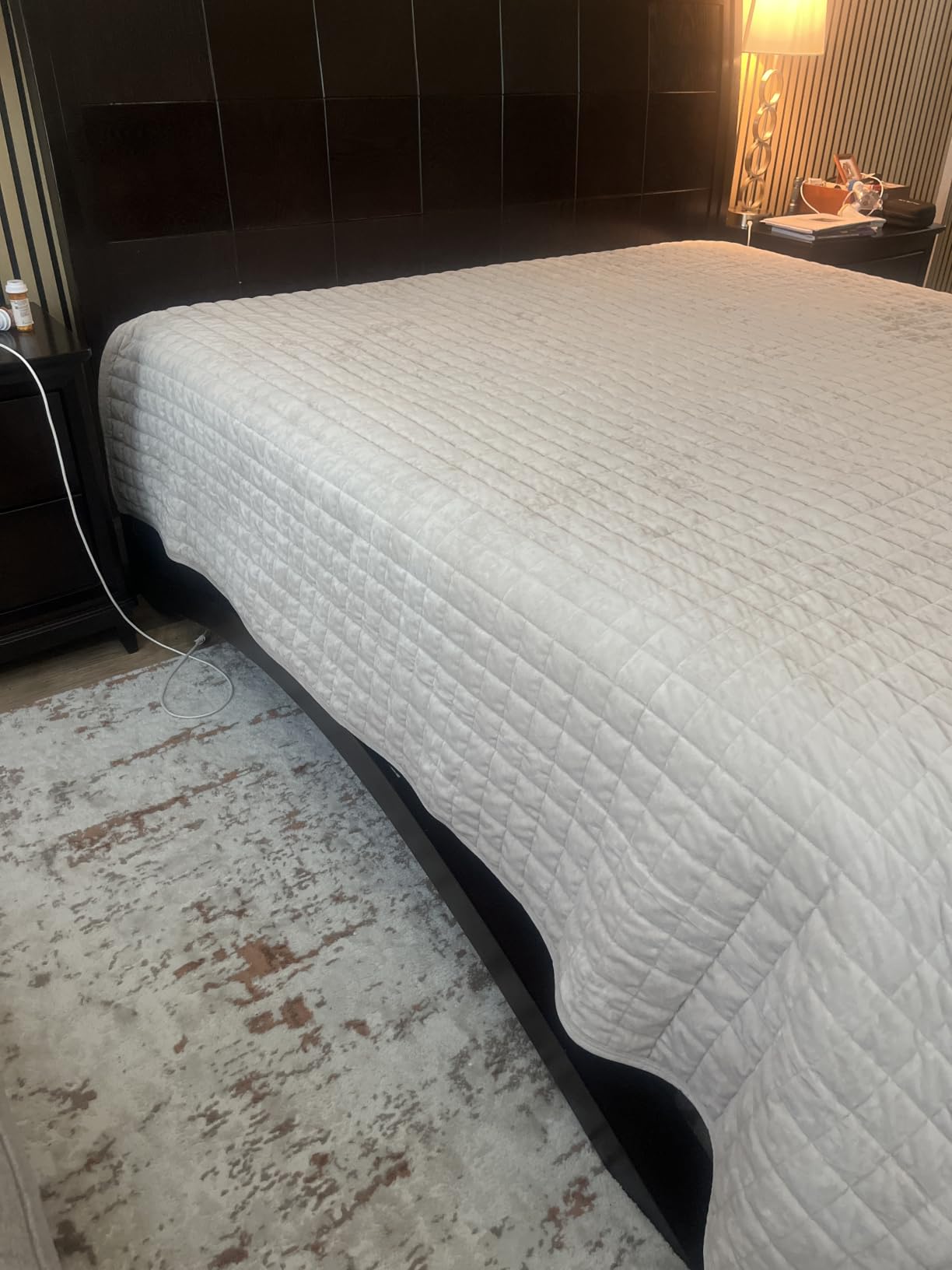 RECYCO Channel Box Stitch Velvet Quilt Set, King Size, Beige customer photo 1