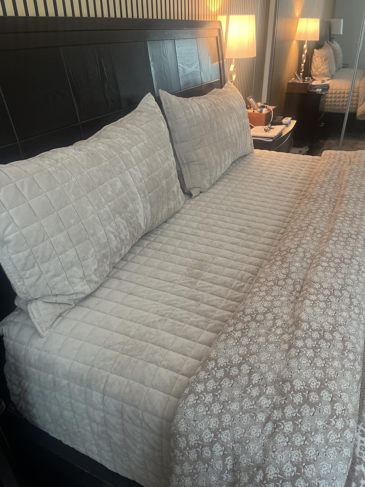 RECYCO Channel Box Stitch Velvet Quilt Set, King Size, Beige customer photo 2