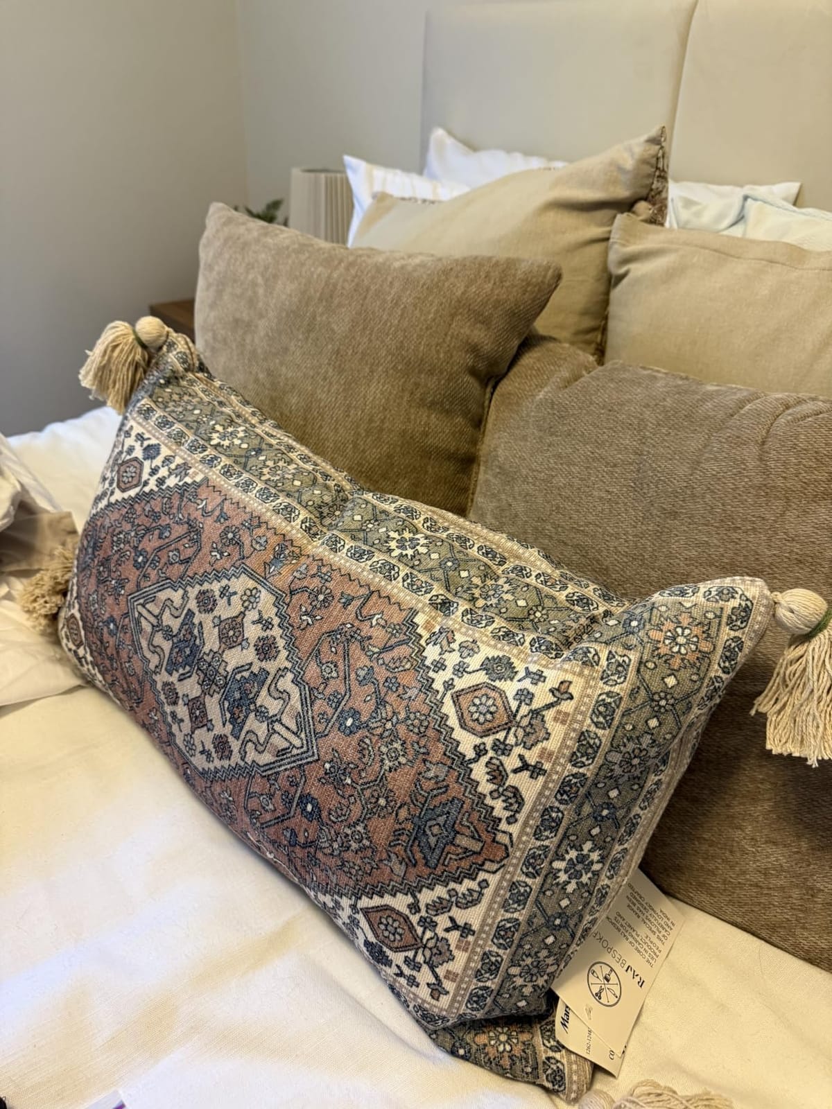 MIULEE Linen Fringe Decorative Throw Pillow Covers Natural Beige 20x20 | Set of 2 customer photo 1