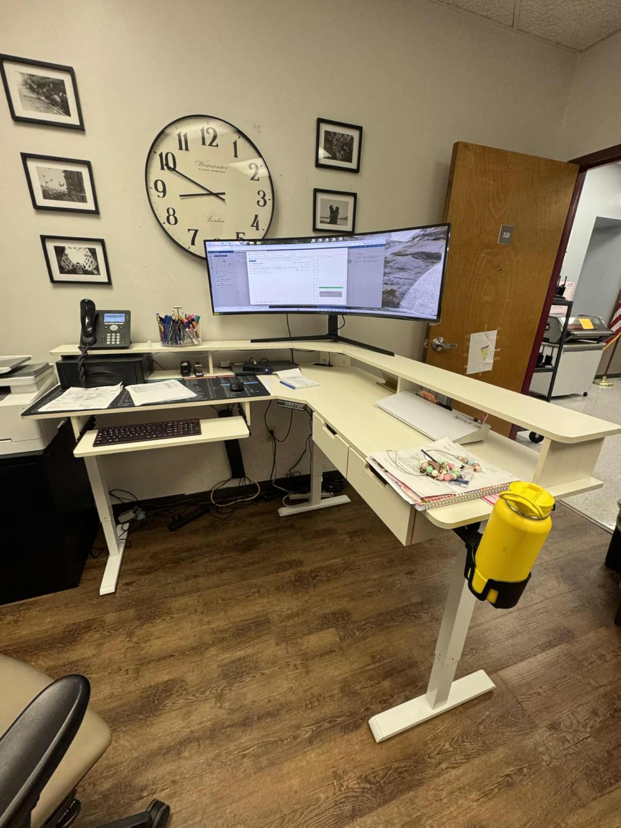 RedLemon 60 Inches L Shaped Electric Standing Desk, Dark Rustic Oak customer photo 1