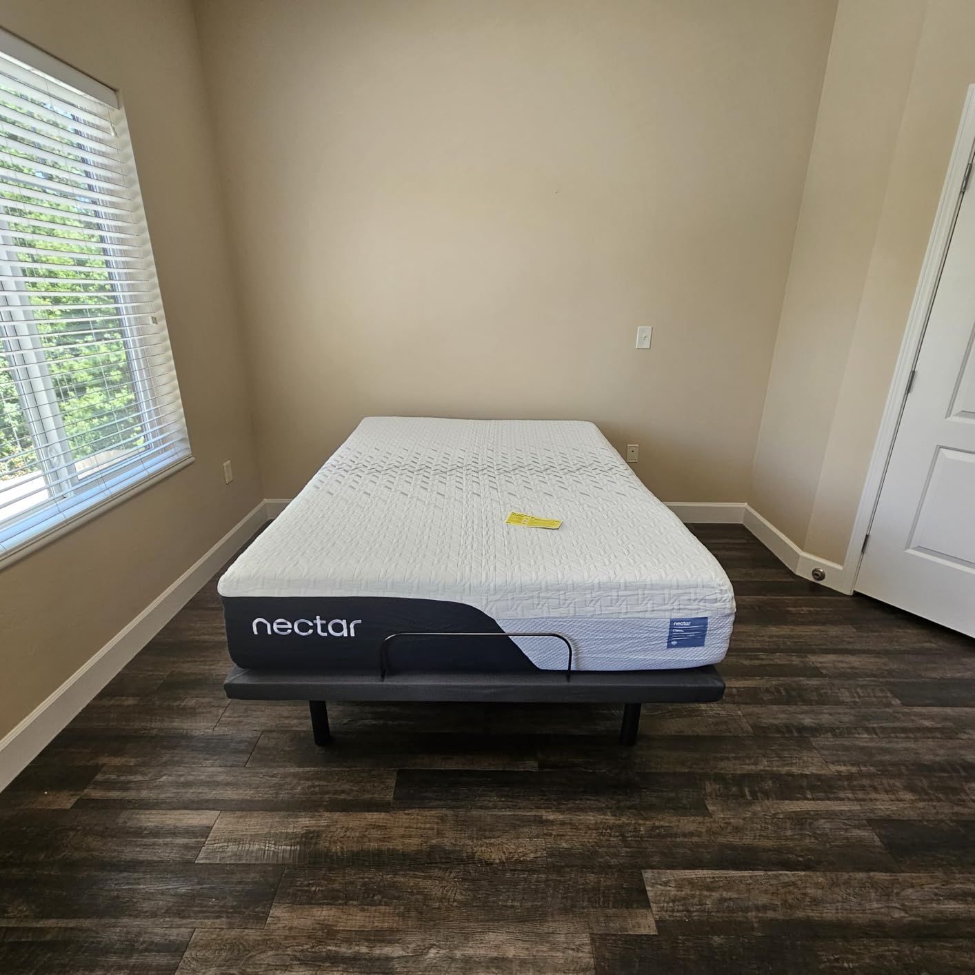 Nectar 12” Twin Memory Foam Mattress, Medium Firm, 1-Year Trial | Contouring Memory Foam, Cooling Top Layer, Back Pain & Pressure Relief, Mattress in a Box, 365-Night Trial & Forever Warranty customer photo 2