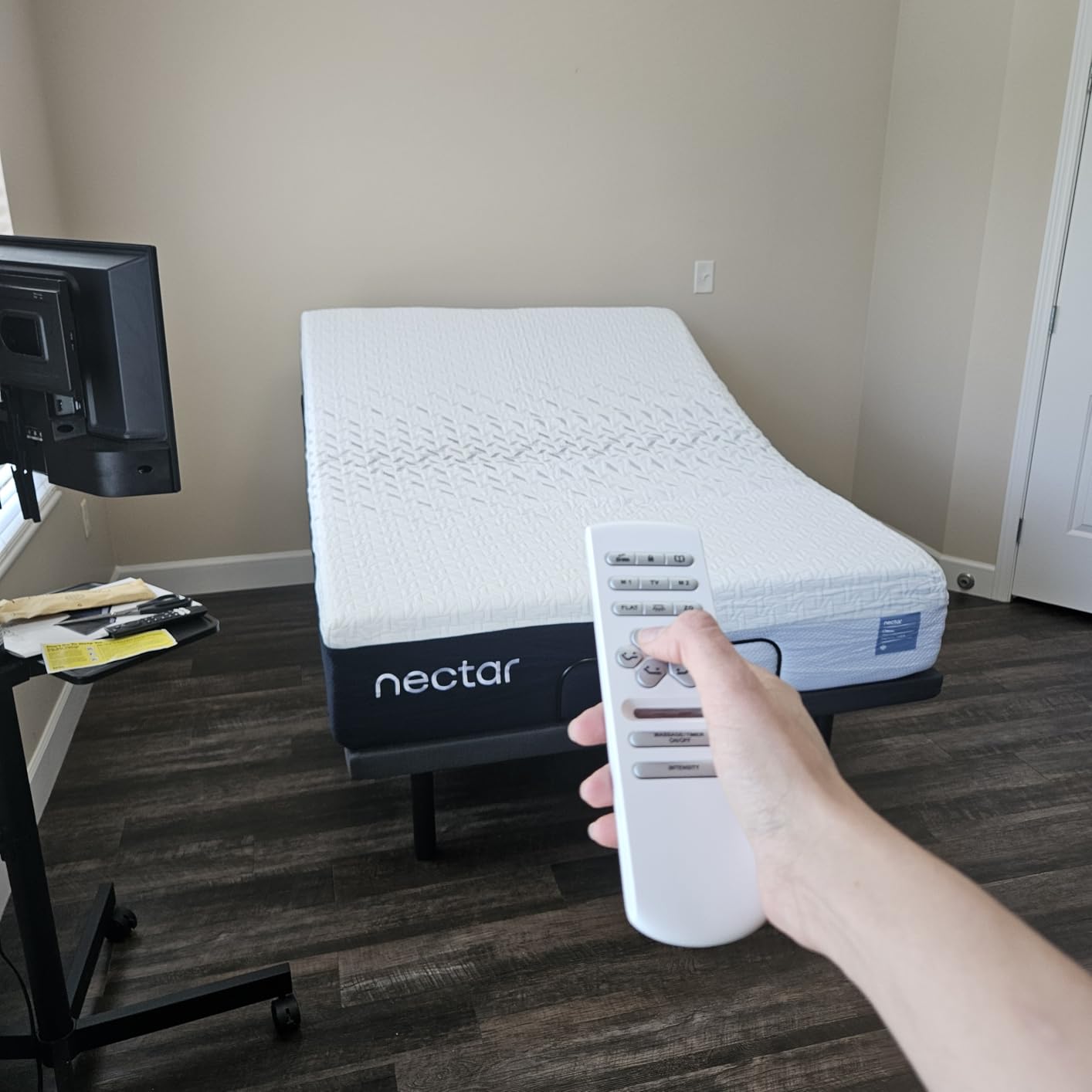 Nectar 12” Memory Foam Mattress, Queen, Medium Firm, 1-Year Trial | Contouring Memory Foam, Cooling Top Layer, Back Pain & Pressure Relief, Mattress in a Box, 365-Night Trial & Forever Warranty customer photo 1