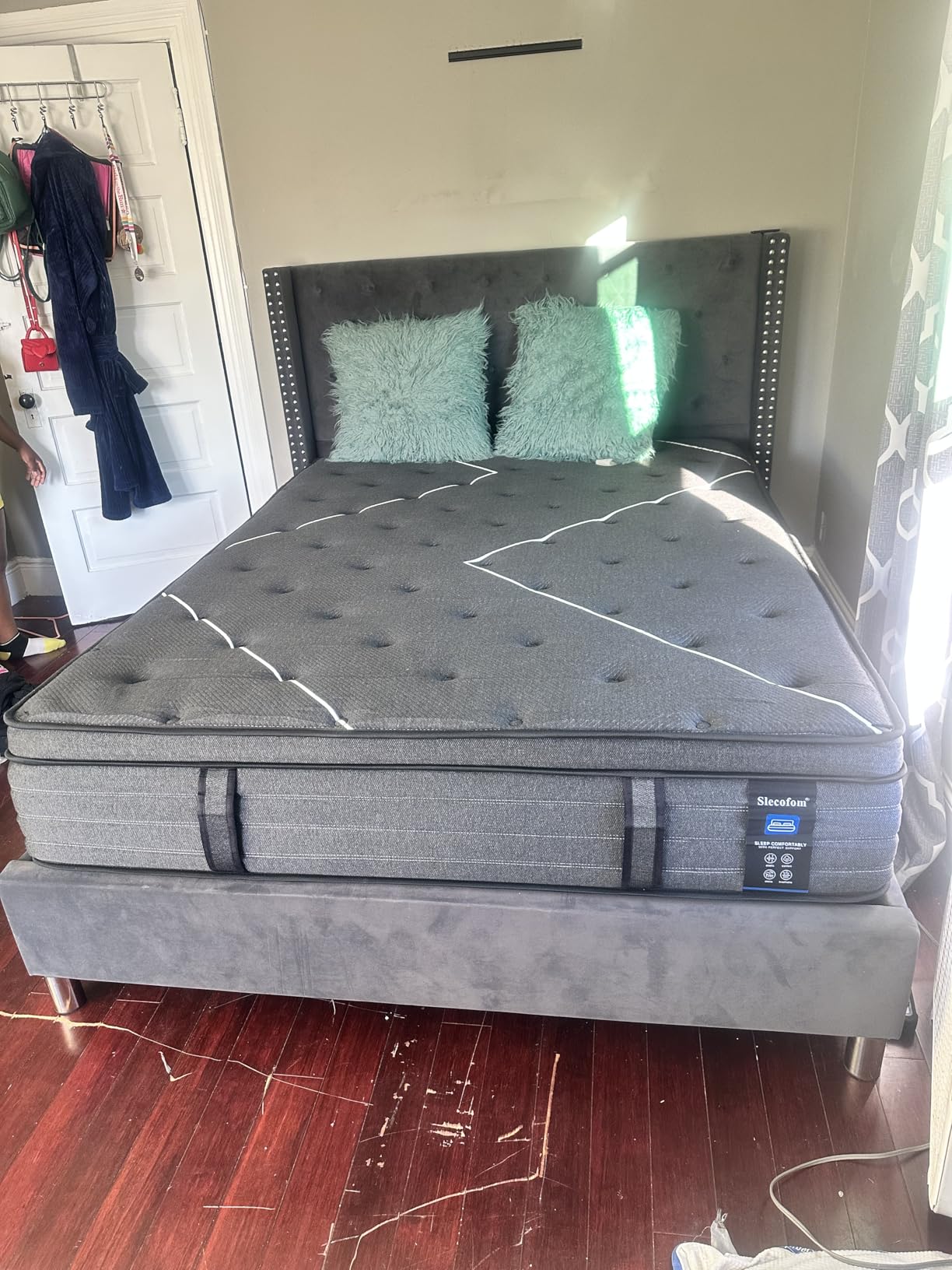 Extra Firm King Size 14 Inch Hybrid Mattress customer photo 2