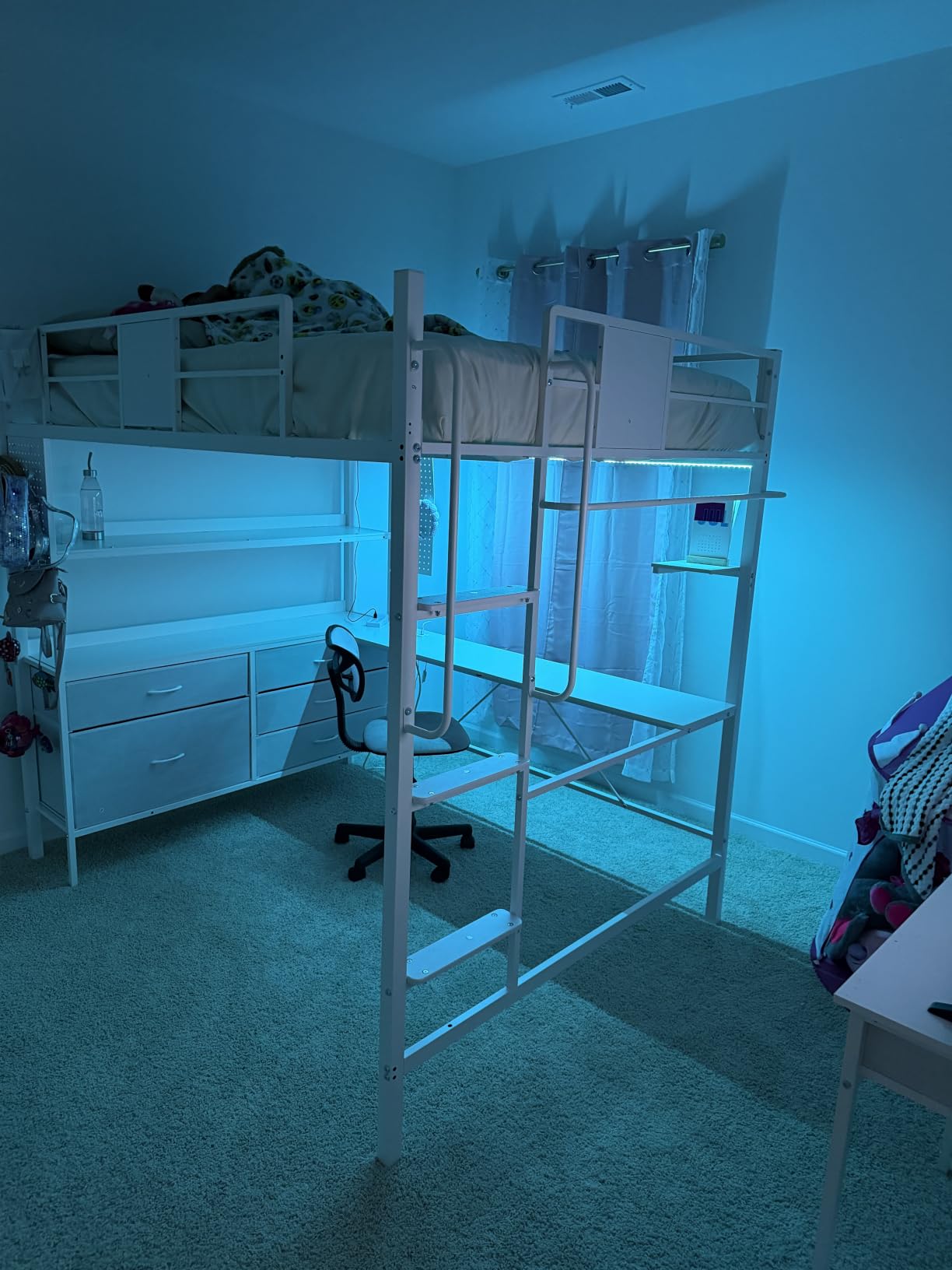 busyaeh Loft Bed with Desk,Twin Loft Bed with 5 Drawers & LED Lights customer photo 1