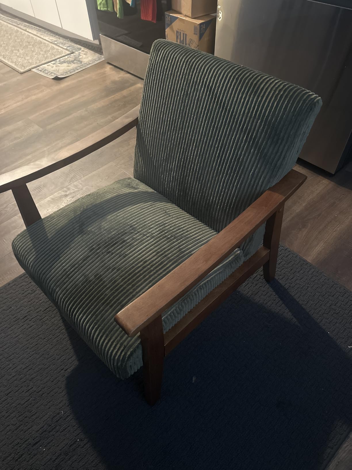 Yaheetech Accent Chairs, Mid-Century Corduroy Fabric Armchairs, Dark Green customer photo 1