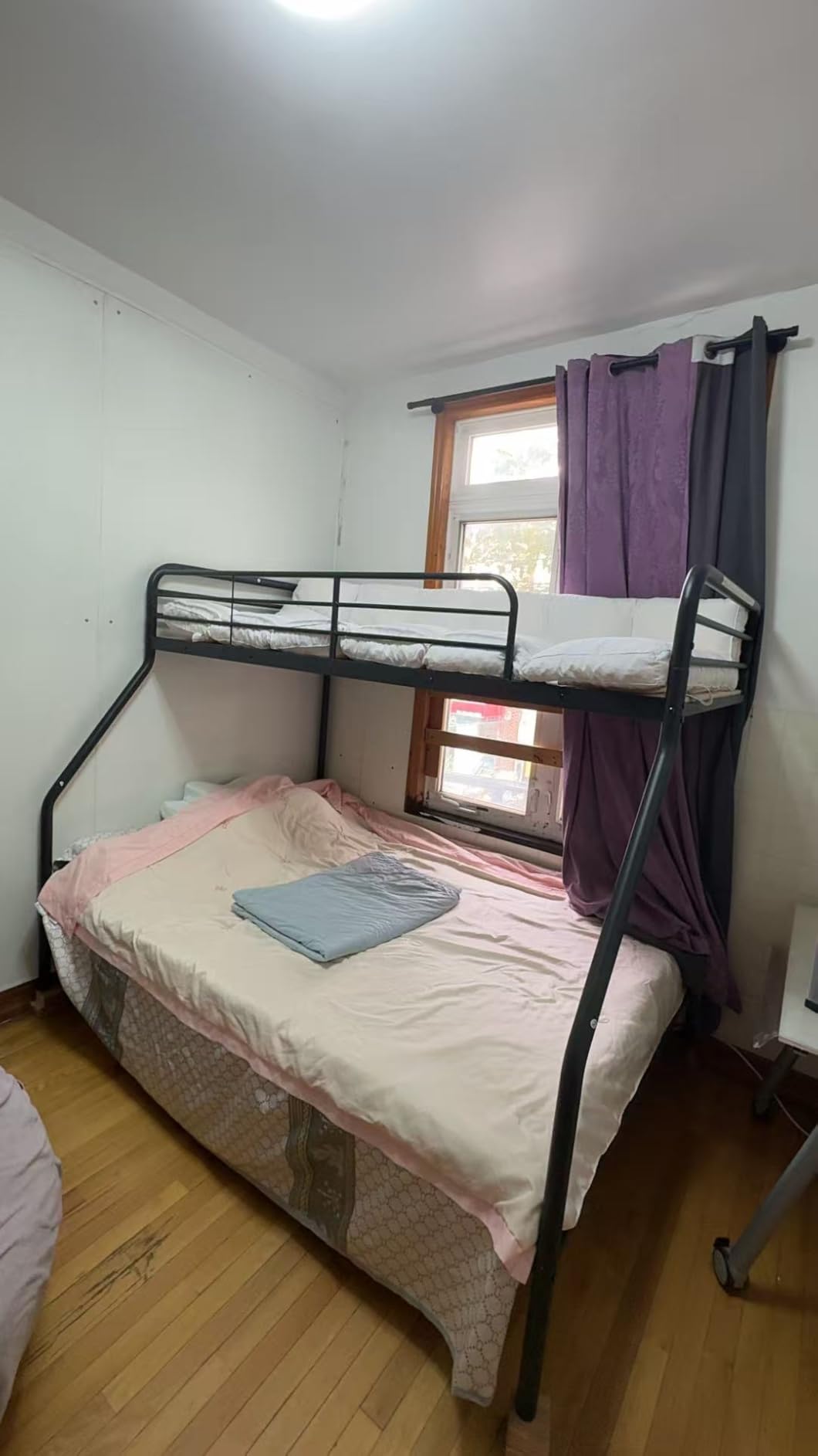 Giantex Metal Bunk Beds Twin Over Full Size, Heavy Duty Bunk Bed for Teens Adults with Ladder & Guardrails, Space Saving Metal Bunk Bed for Dorm, Bedroom, Apartment, No Box Spring Needed (Black) customer photo 1