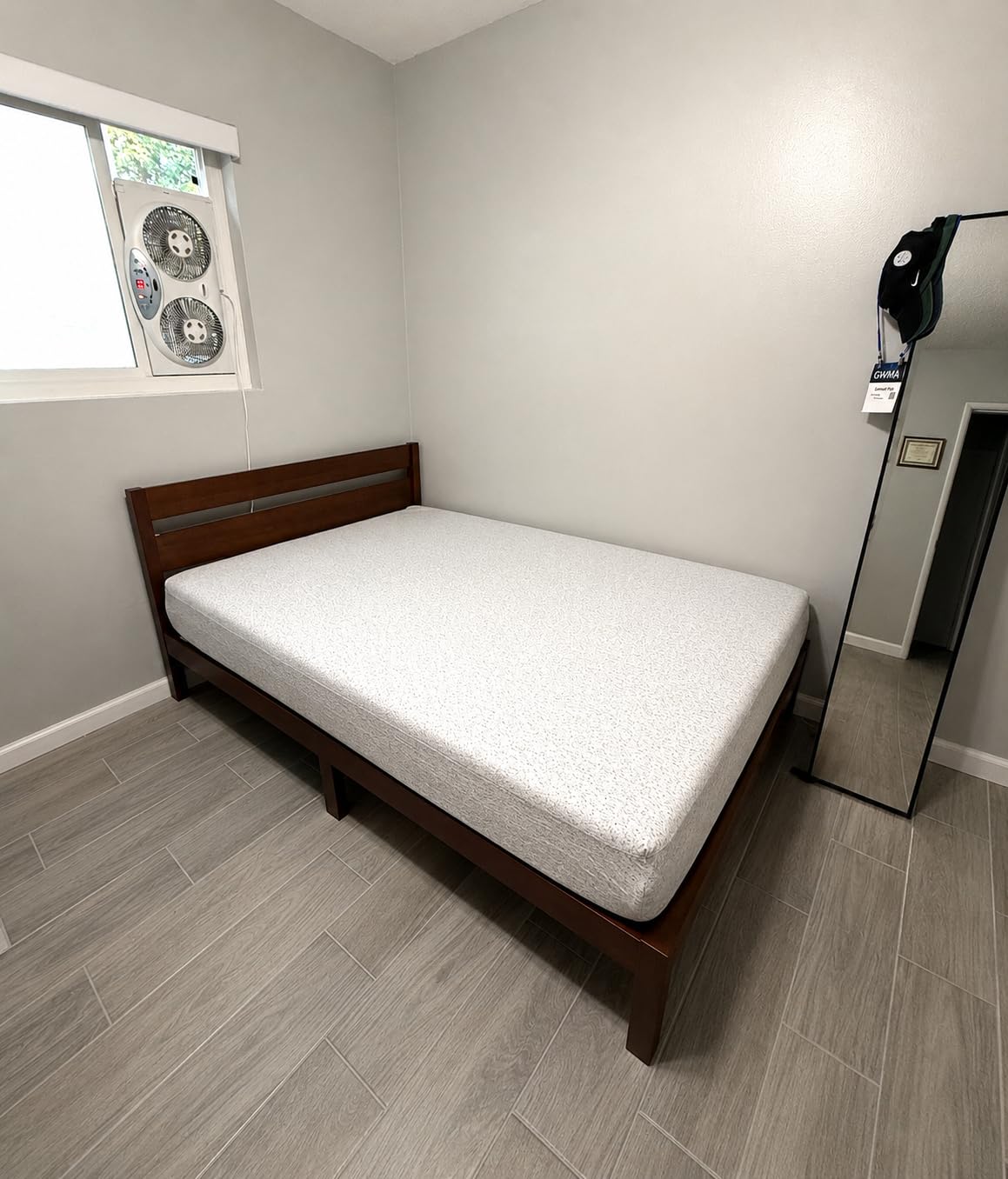 LIFEMENT 12 Inch Full Size Memory Foam Mattress, Cooling Bamboo Cover customer photo 1
