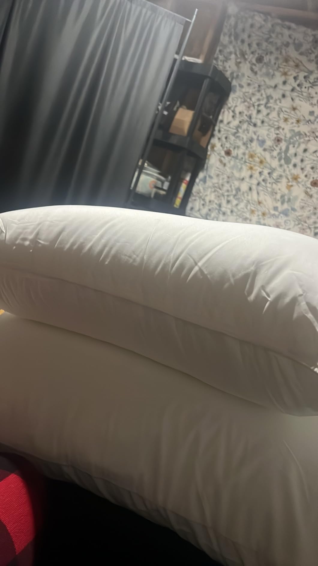 Utopia Bedding Bed Pillows for Sleeping (White), Queen Size Set of 4, Hotel Pillow, Cooling Pillows for Side, Back or Stomach Sleepers customer photo 1