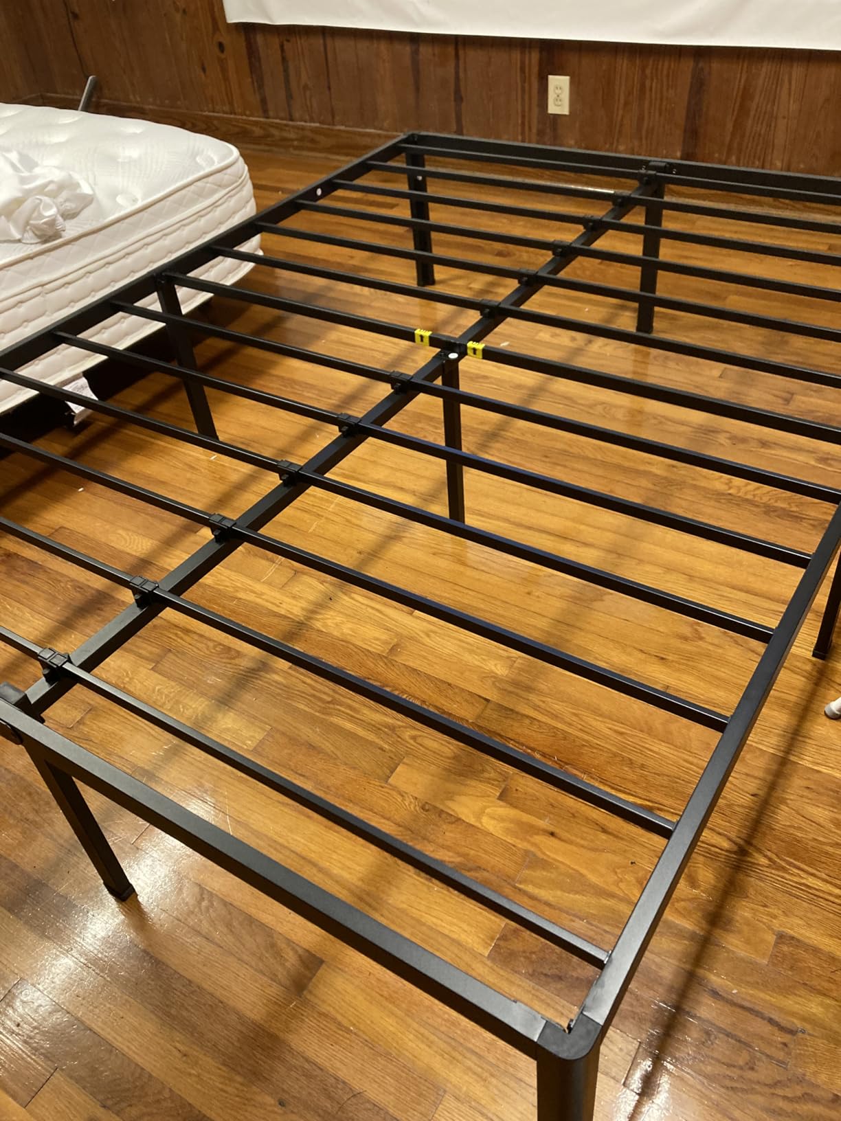 NKZ 18 Inch Queen Size Metal Platform Bed Frame with Round Corner Legs customer photo 2