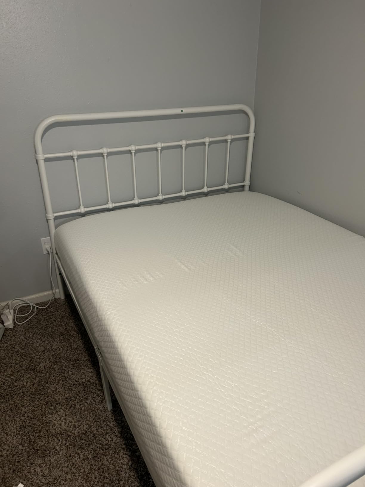 EGOHOME Twin Mattress 12 Inch, Green Tea Memory Foam Mattress, Medium Firm customer photo 1