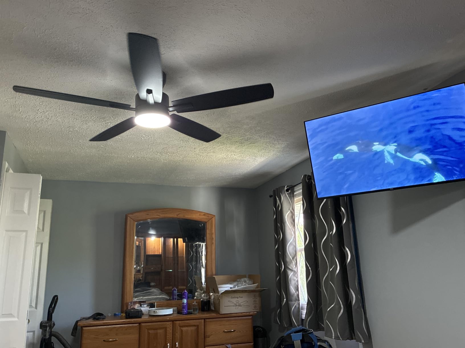 Ohniyou 52'' Low Profile Ceiling Fan with Lights, Remote/APP Control, Black customer photo 2