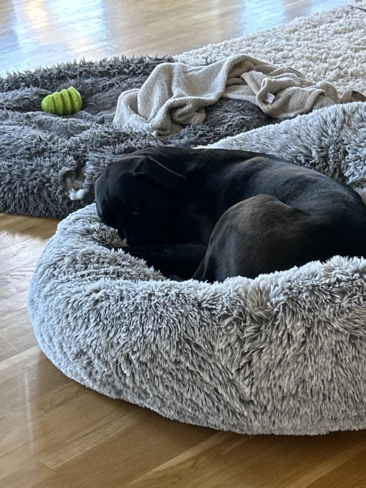 36 inches Faux Fur Fluffy Donut Dog Bed for Large Dogs,Dark Grey customer photo 2