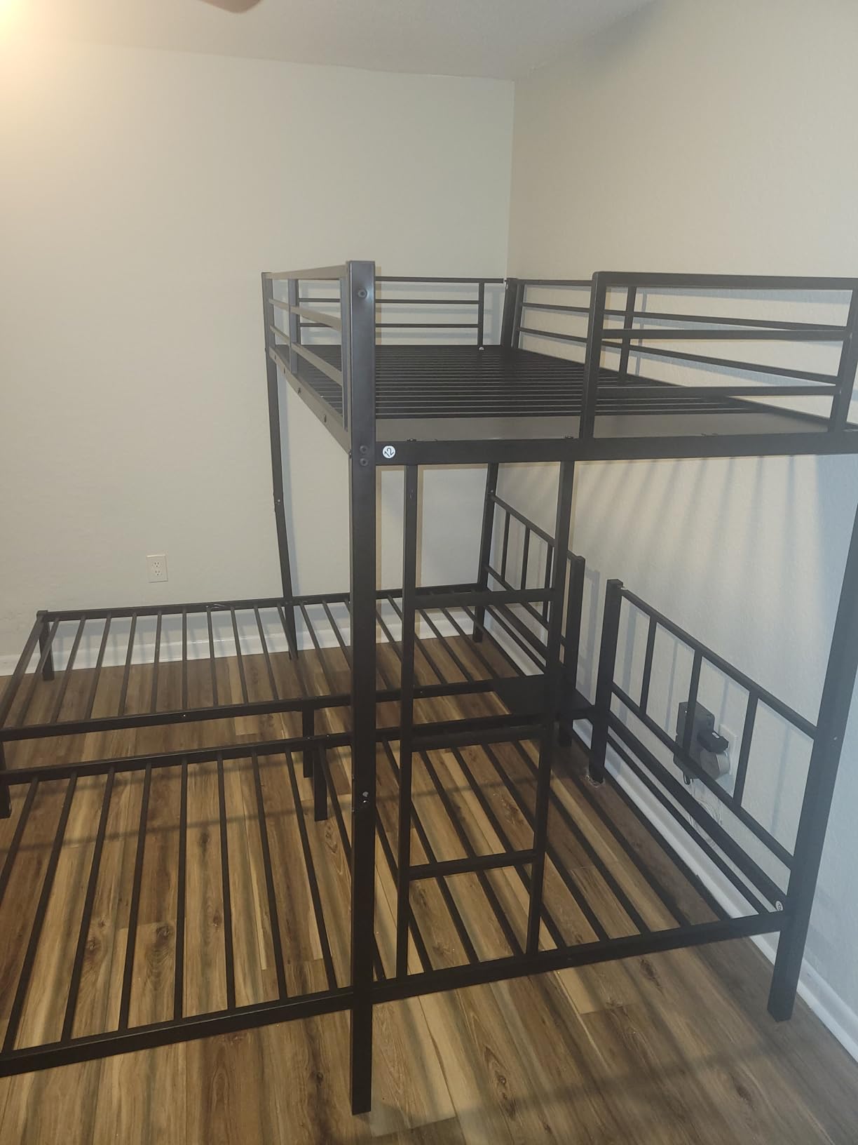 Bellemave Triple Bunk Bed for Kids, Detachable Twin Over Twin Over Twin Metal Bunk Bed with Guardrails, Ladder & Storage, Converts to 3 Separate Twin Beds, Easy to Assemble (3 Bunk Beds for Kids) customer photo 2