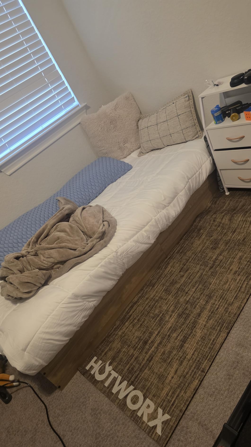 Queen Bed Frame, Wood Platform Bed with Sturdy Wooden Slats customer photo 2