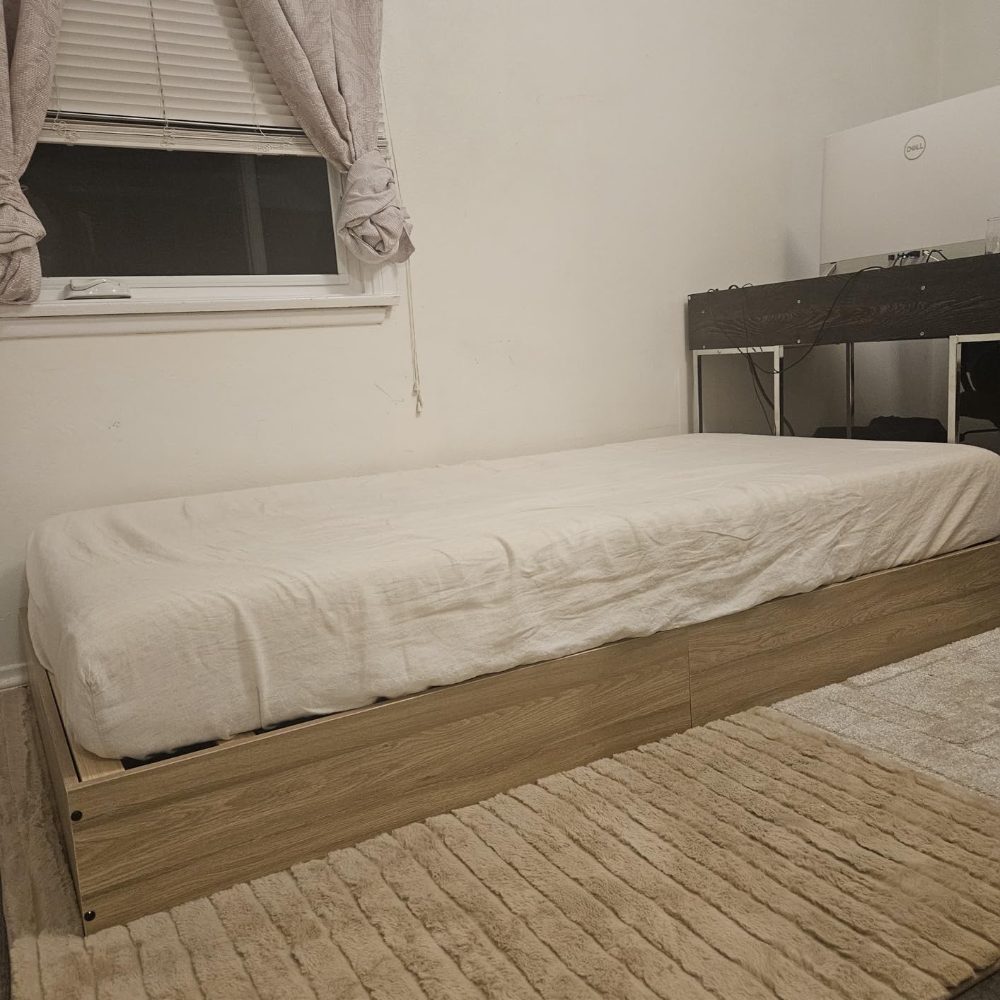 Twin Size Bed Frame, Wood Platform Bed with Sturdy Wooden Slats customer photo 2