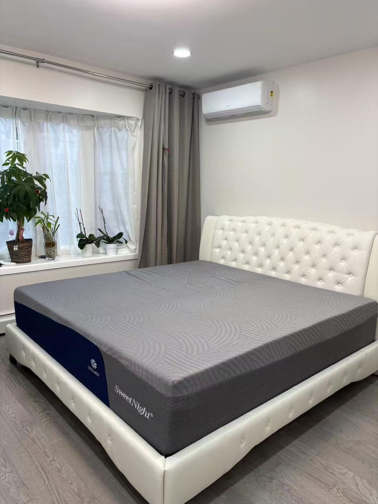 Sweetnight CoolNest 16 inch King Mattress, Cooling Memory Foam Mattress customer photo 2